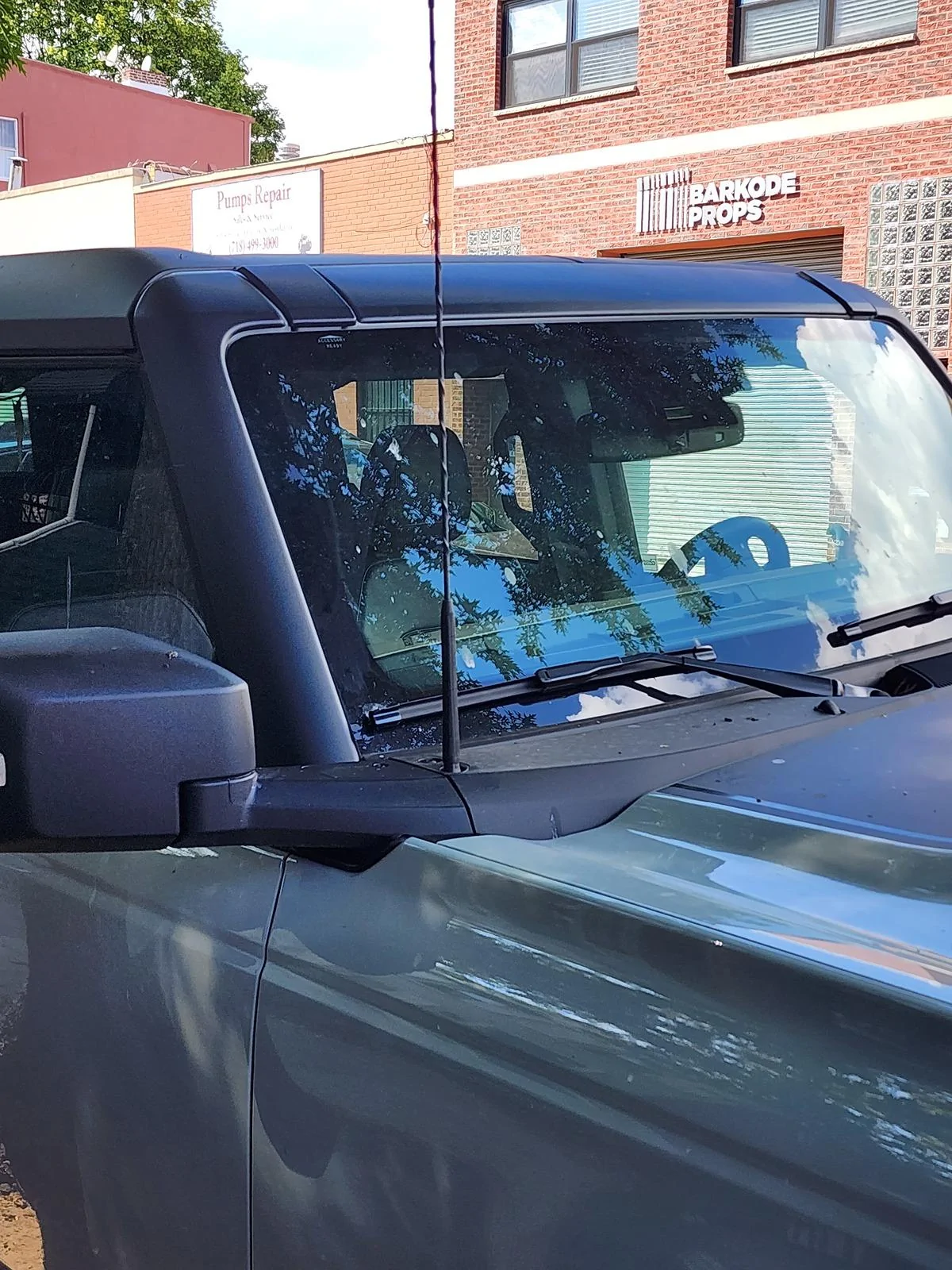 Ford Bronco Anyone know where to find this windscreen surround armor?? 20230723_162211