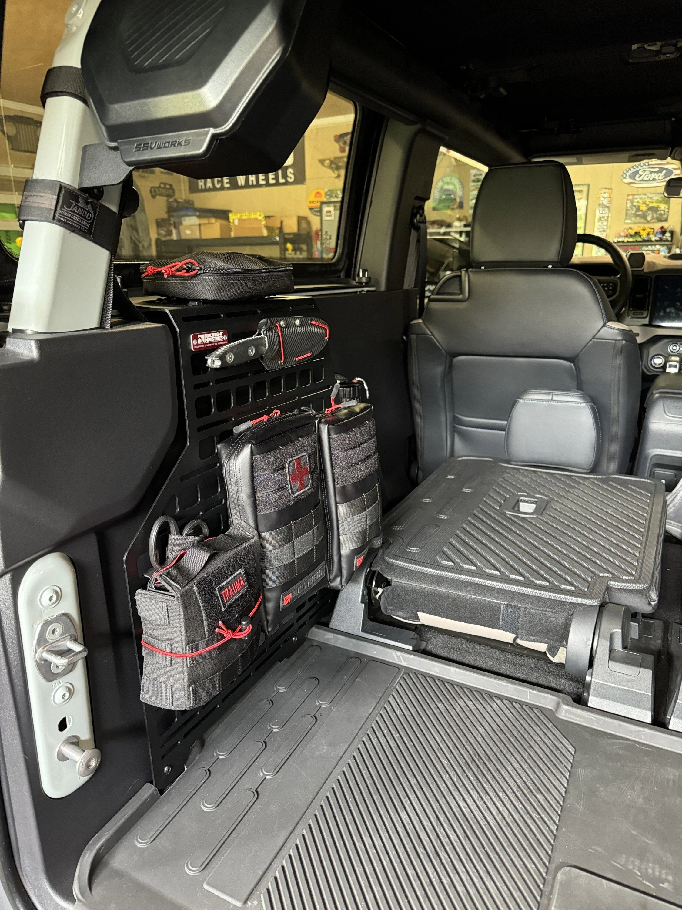 Ford Bronco Builtright Driver Side MOLLE Panel 2 Door IMG_1576