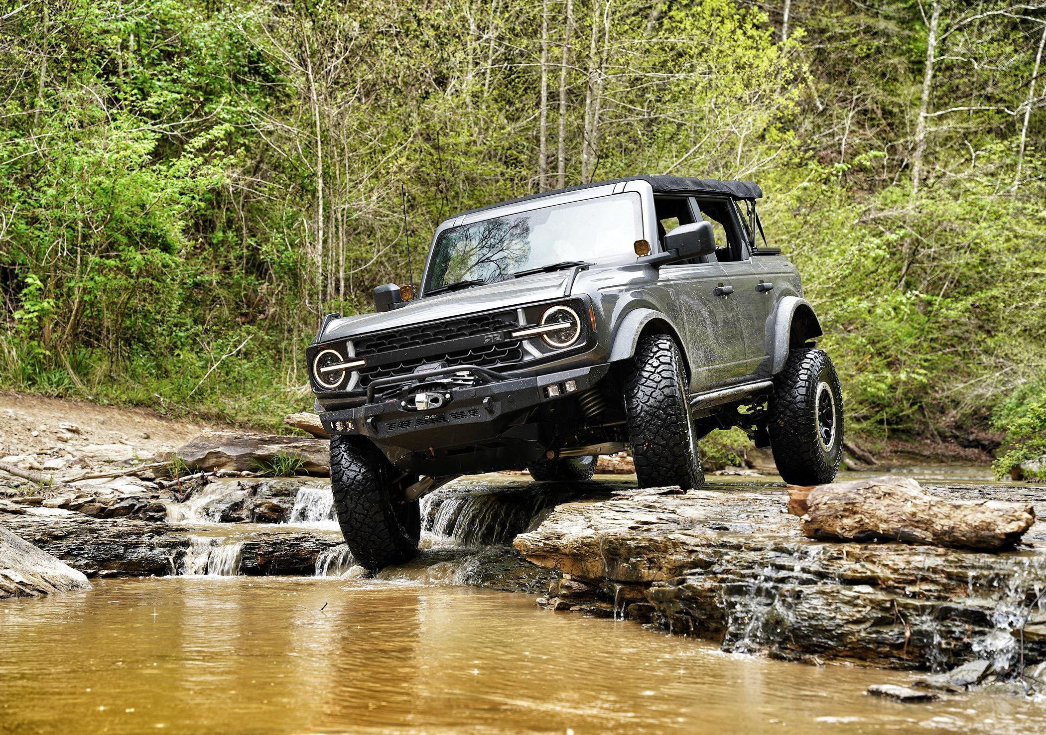Ford Bronco Bronco runs Little Widowmaker D9715B19-5F84-4E69-ADF0-90615B5AE75A