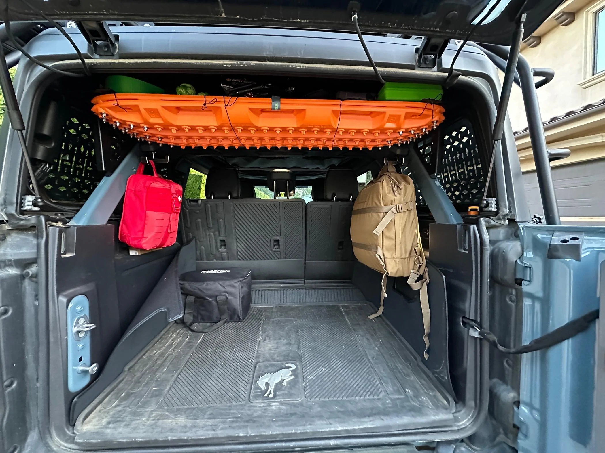 Ford Bronco Unobstructed Rear View view Cargo Shelf IMG_6235