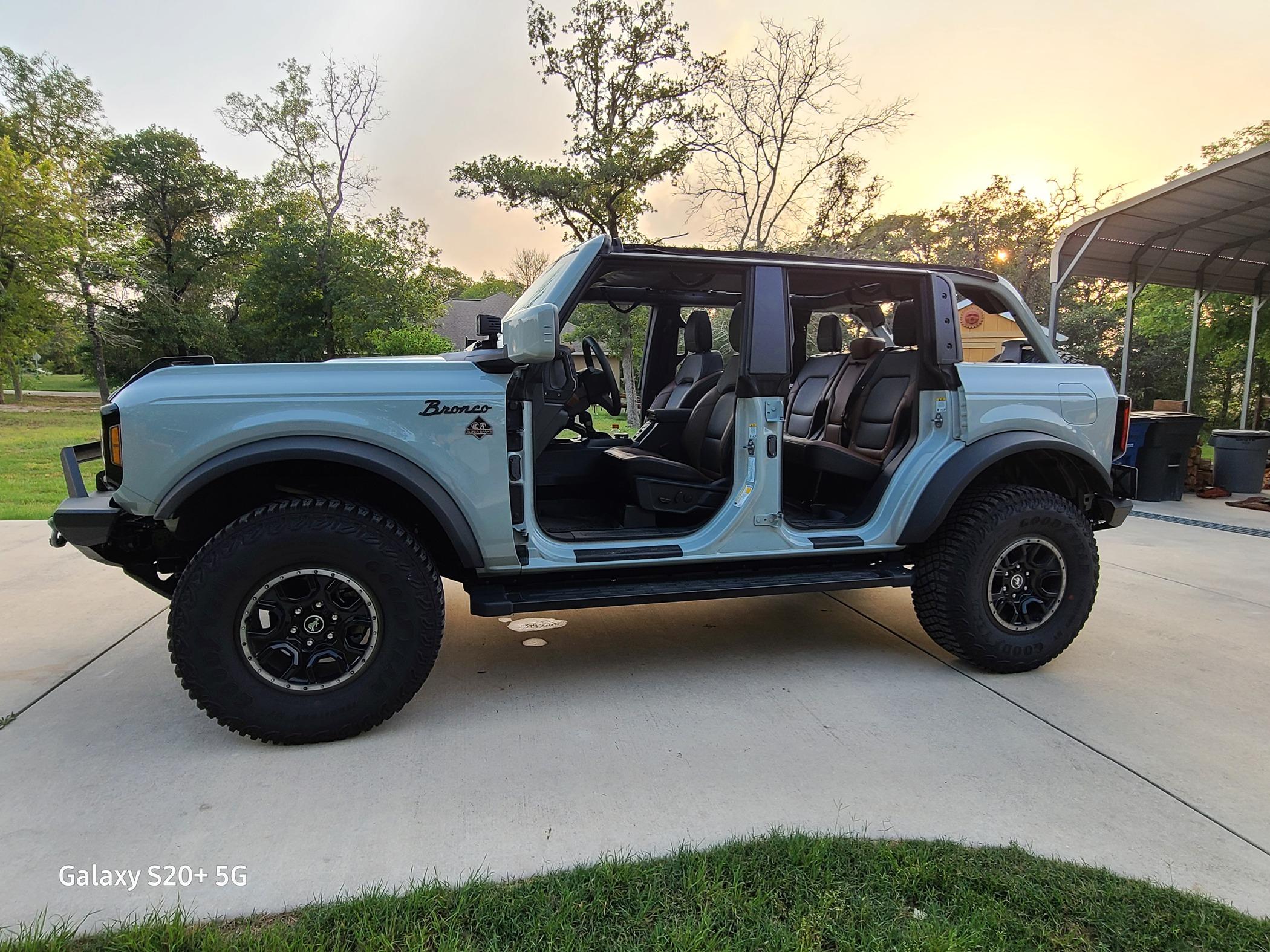 Ford Bronco First time with the top off 20240429_192421