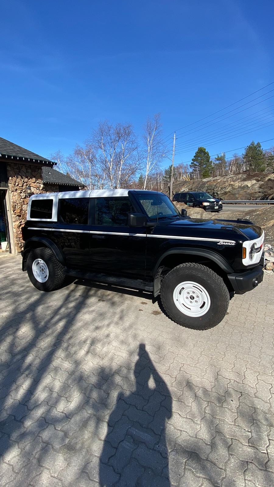 Ford Bronco HERITAGE EDITION Bronco Club D13BA074-B240-46BD-8F99-A3F20E191529