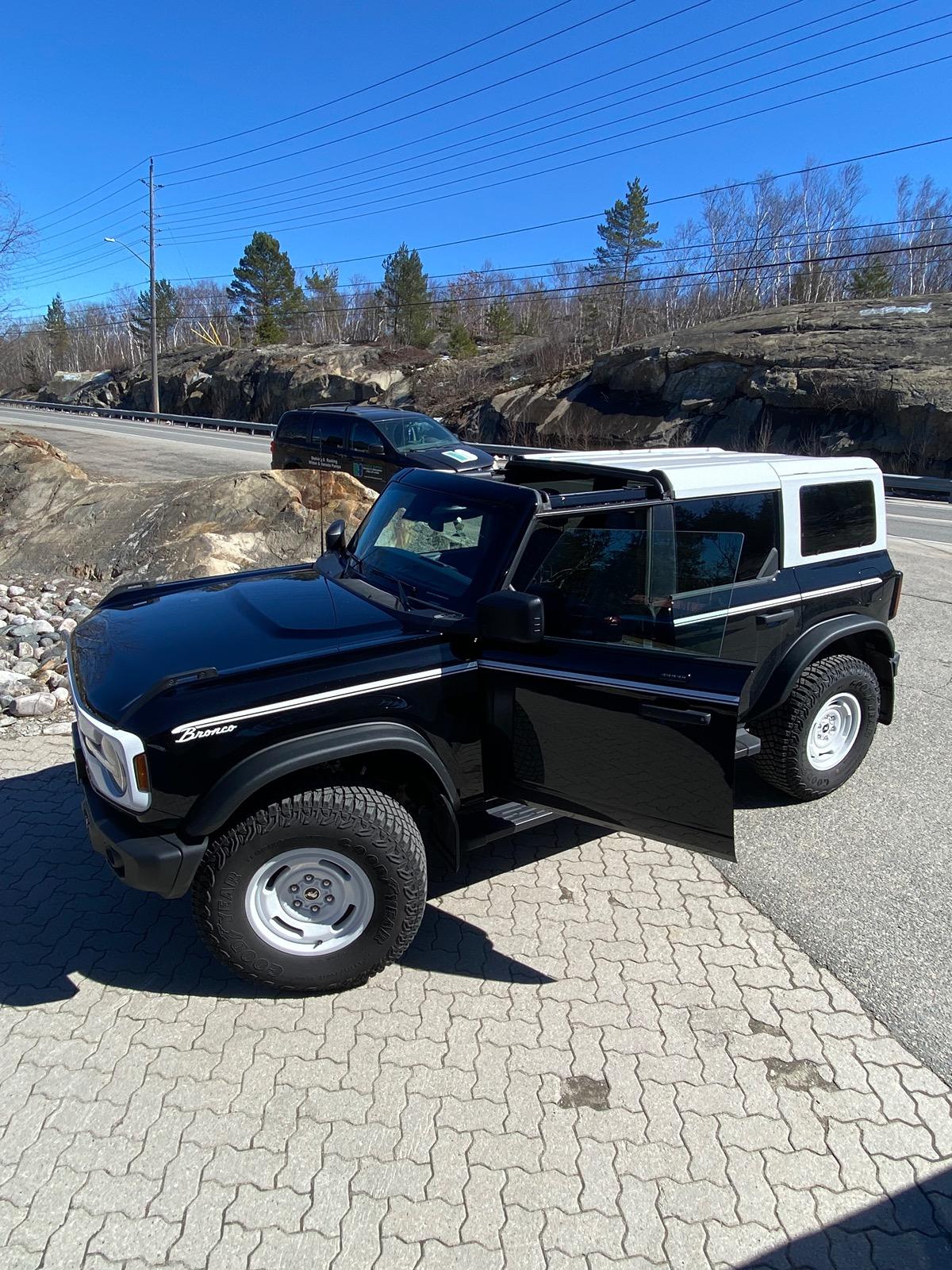 Ford Bronco HERITAGE EDITION Bronco Club IMG_3106