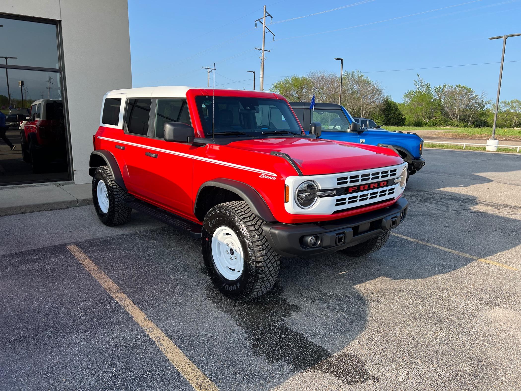 Ford Bronco HERITAGE EDITION Bronco Club IMG_1737