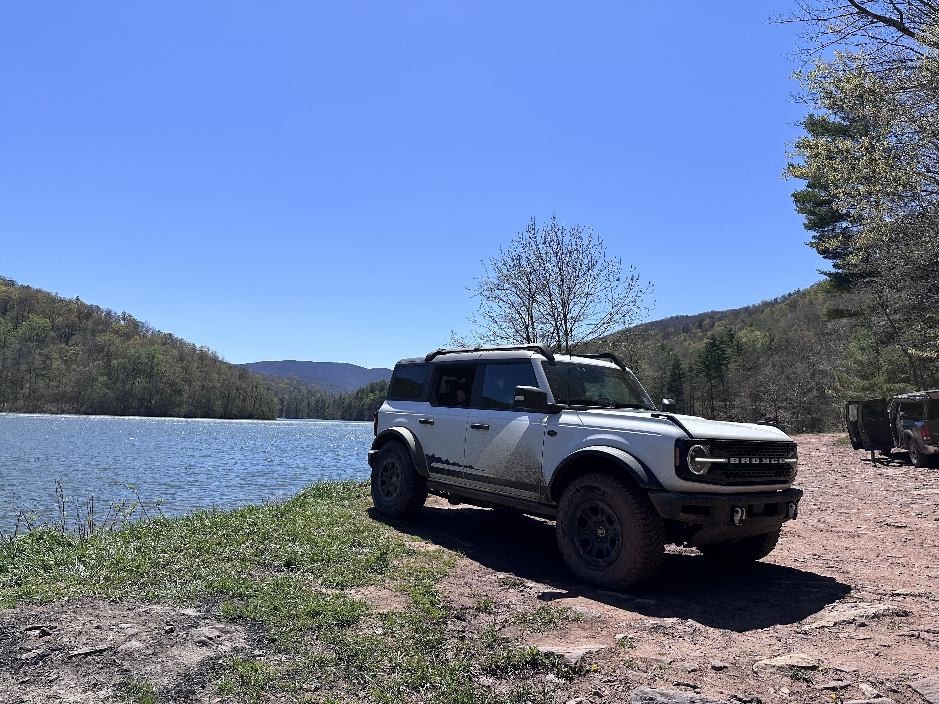 Ford Bronco IM A HORSE - Definitely not a build. 53692276108_9535d3198d_4k