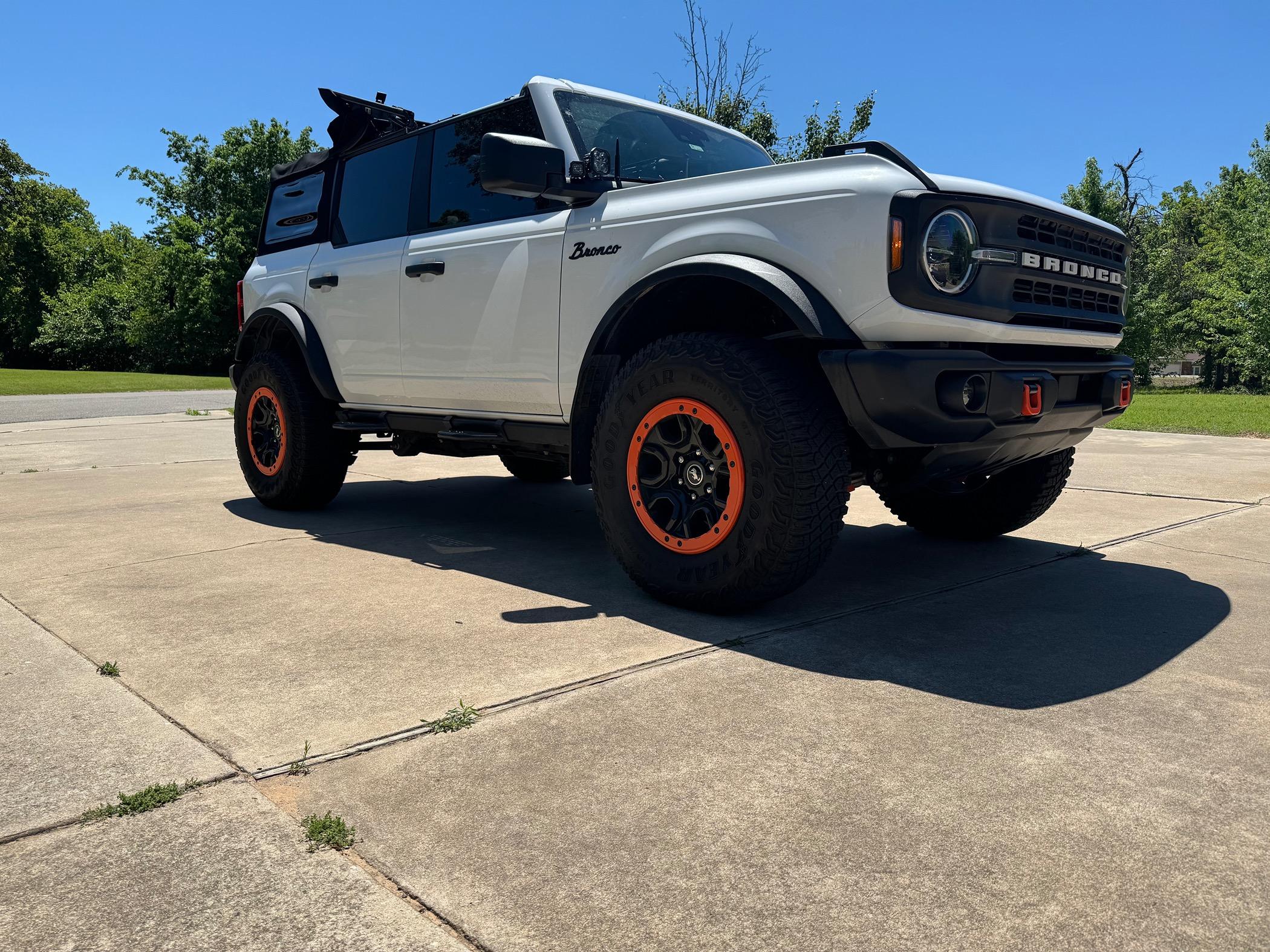 Ford Bronco Fake Squatch Help IMG_5759