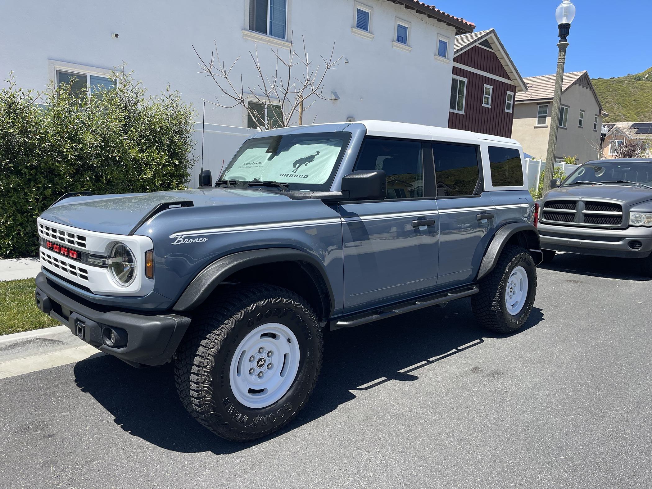 Ford Bronco HERITAGE EDITION Bronco Club IMG_3671