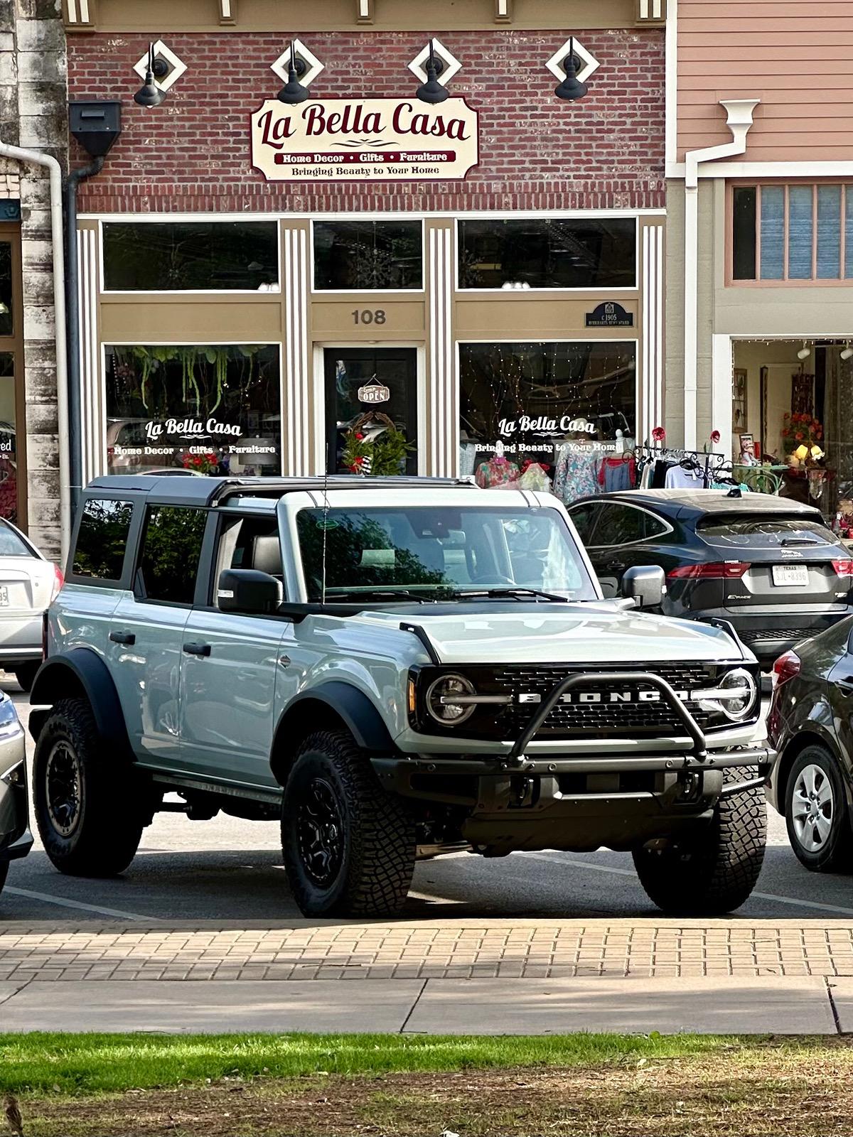 Ford Bronco Front End Friday! Show off your Bronco! IMG_2013