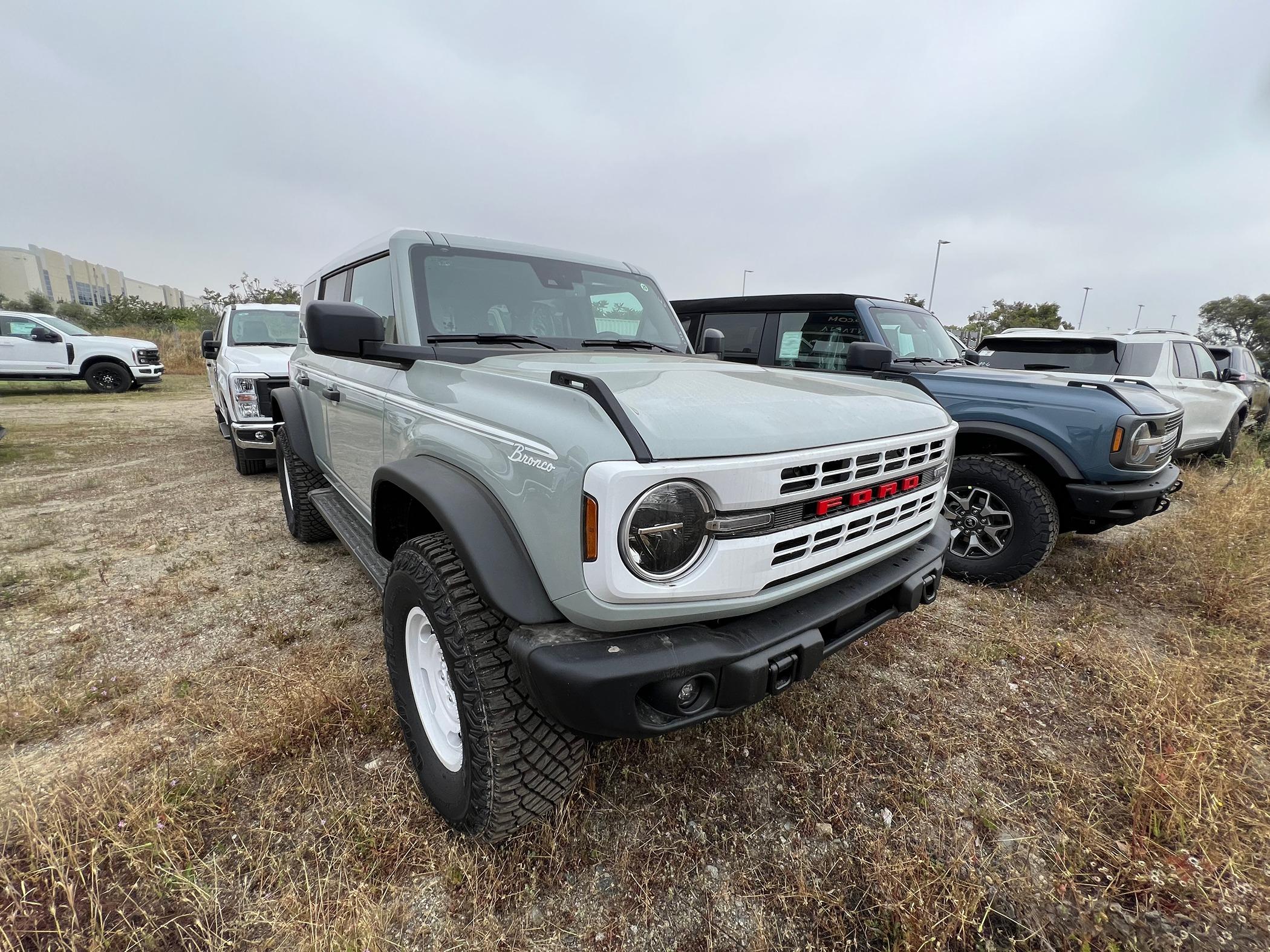 Ford Bronco HERITAGE EDITION Bronco Club IMG_3017