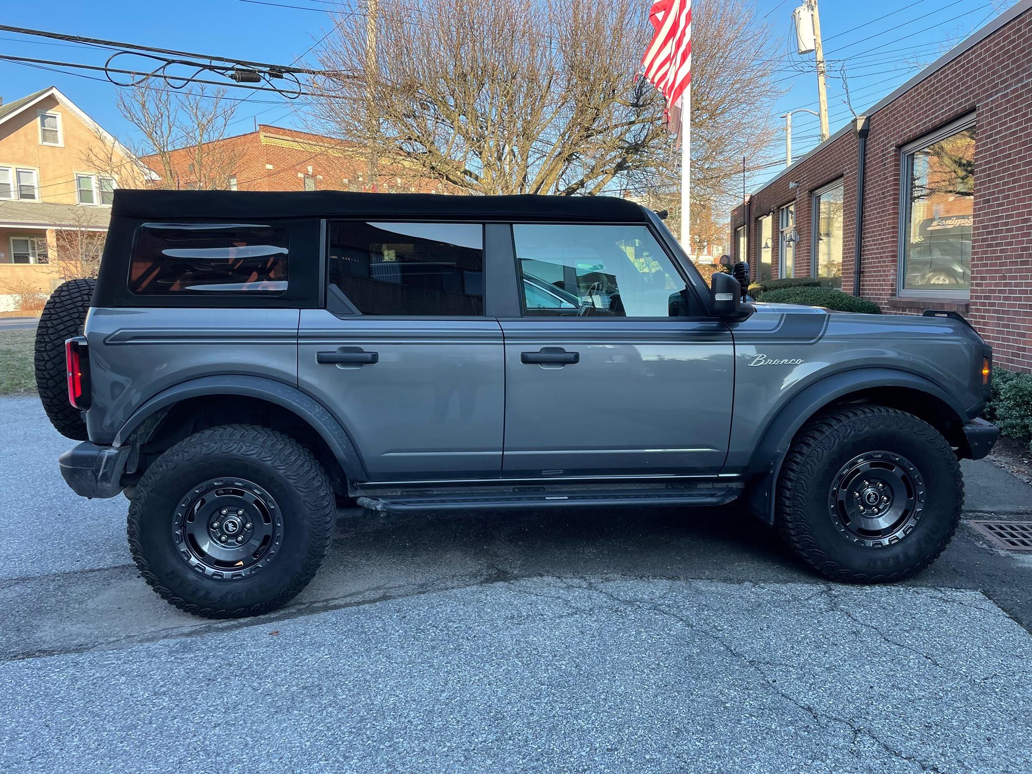 Ford Bronco Everglades wheels on a carbonized grey BD? IMG_1980