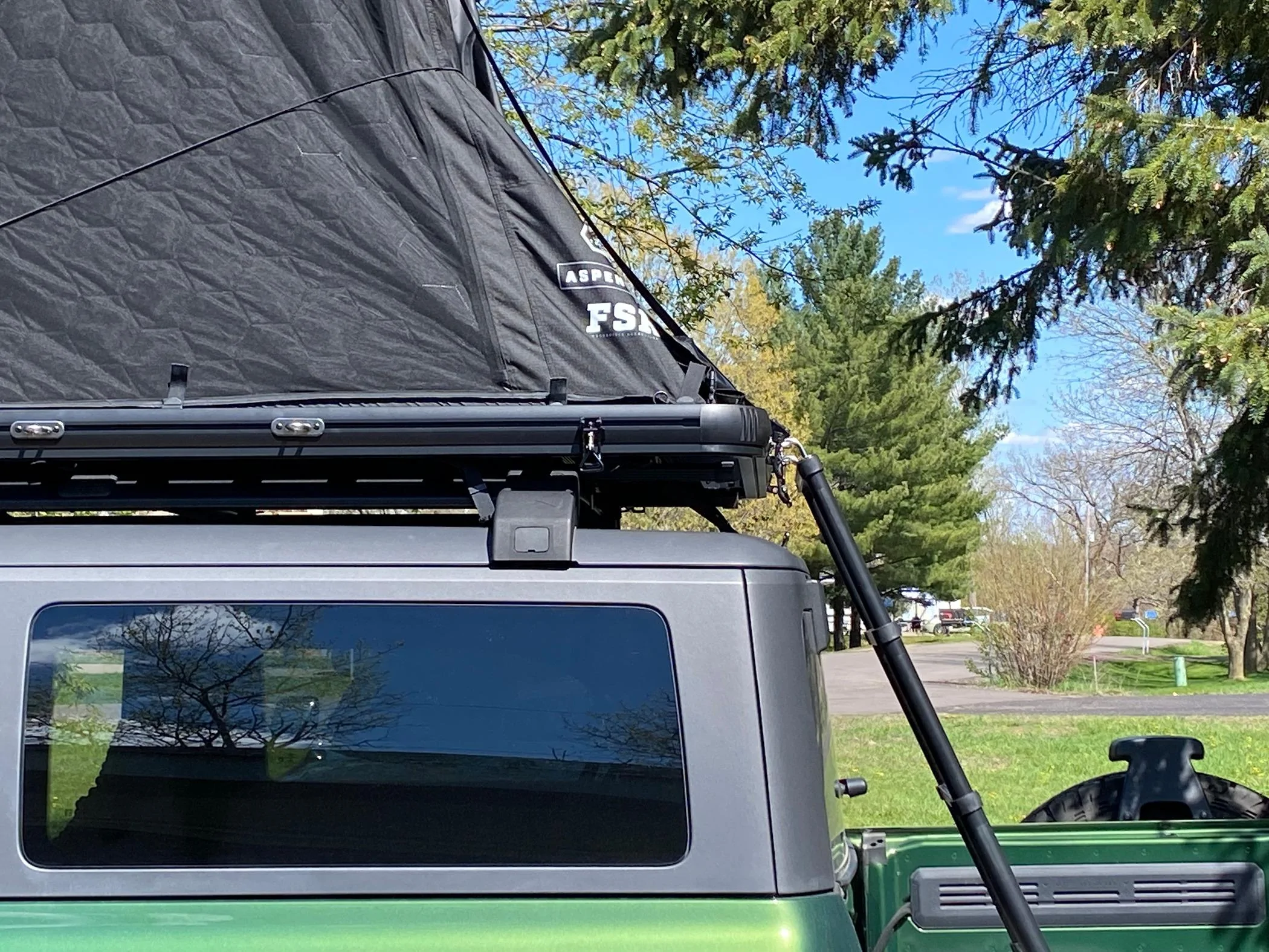 Ford Bronco Freespirit Aspen Lite Rooftop Tent rtt1