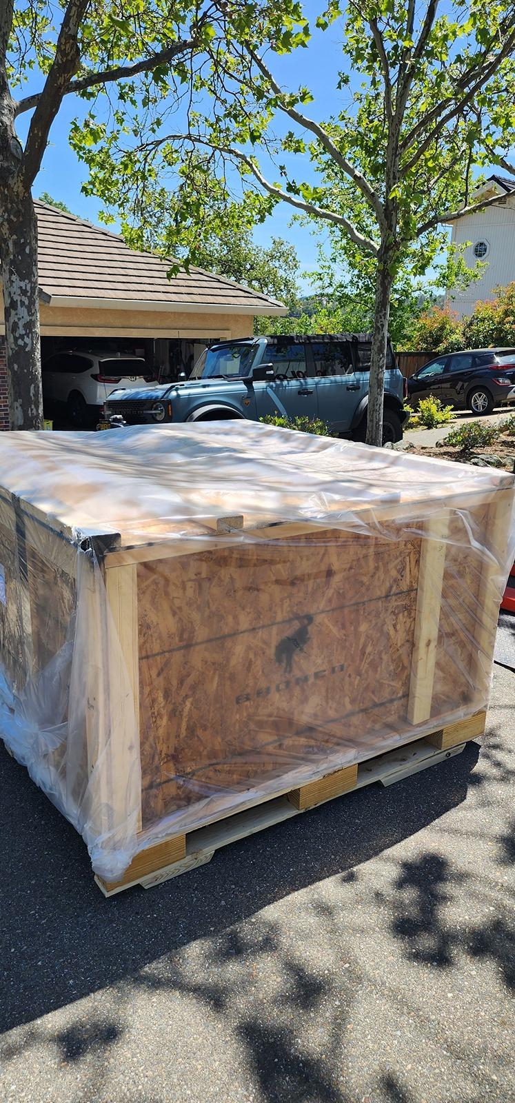 Ford Bronco Factory Hardtop Arrived! 1000004560