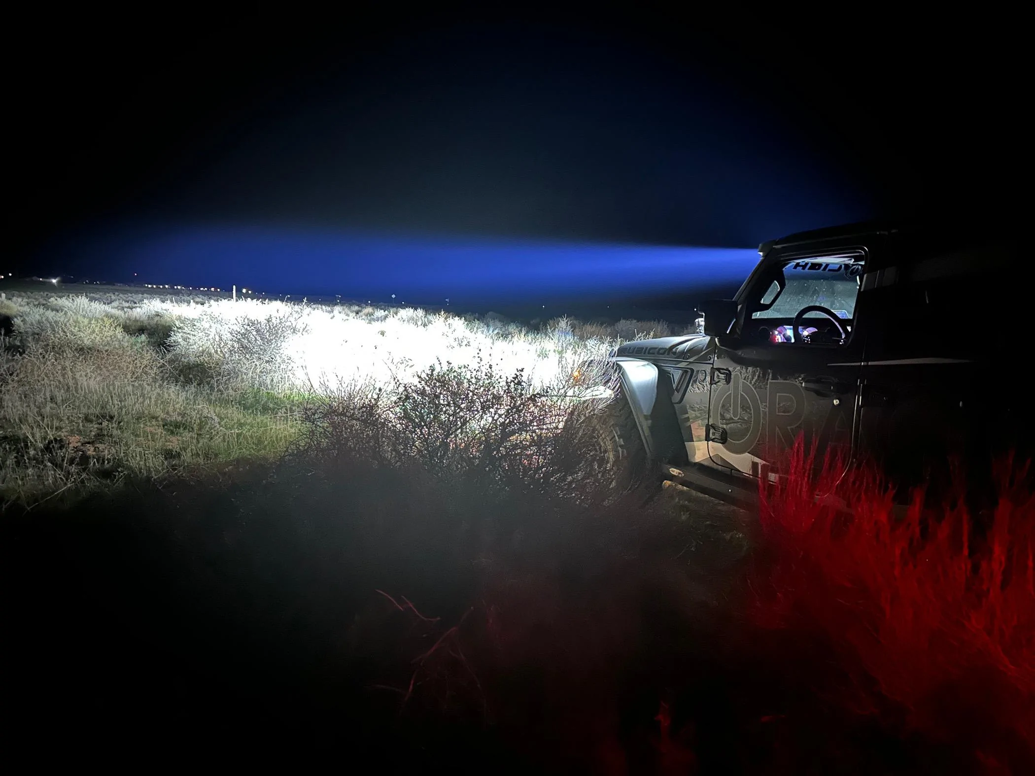 Ford Bronco Best above windshield light bar? IMG_2931
