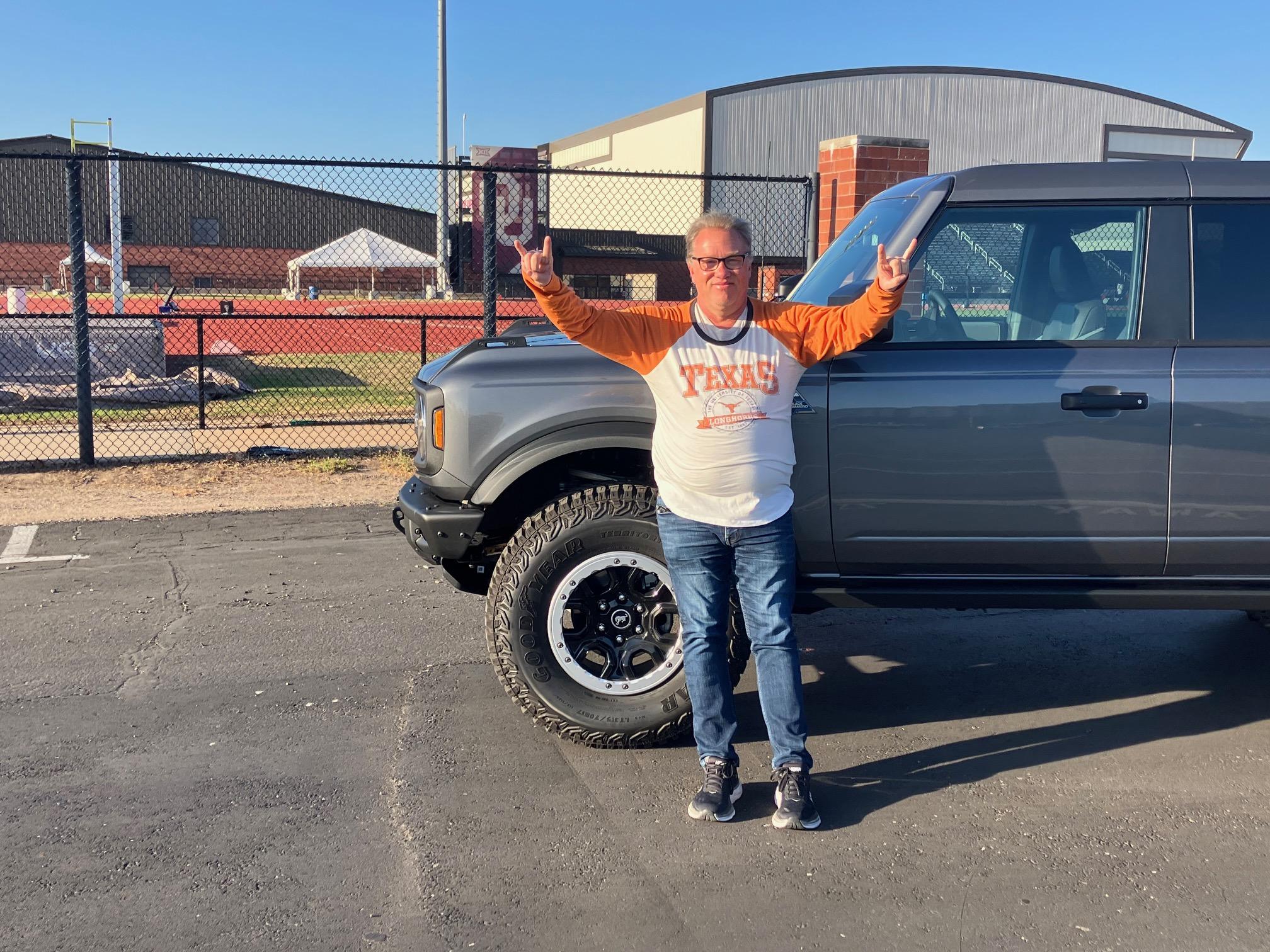 Ford Bronco Eilers Park 2023 Black Diamond Hook_Em