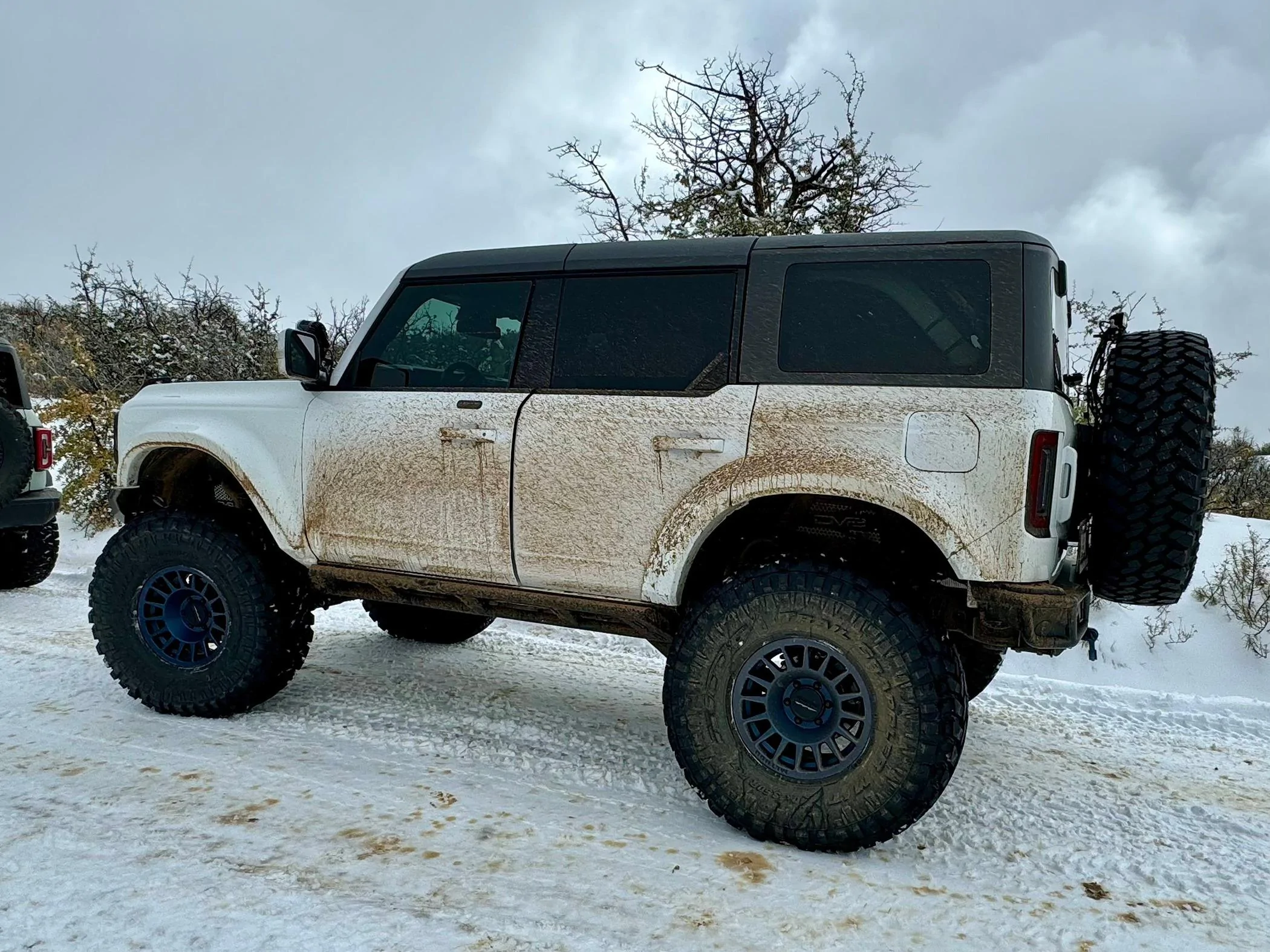 Ford Bronco 37's  which ones 4points.sno