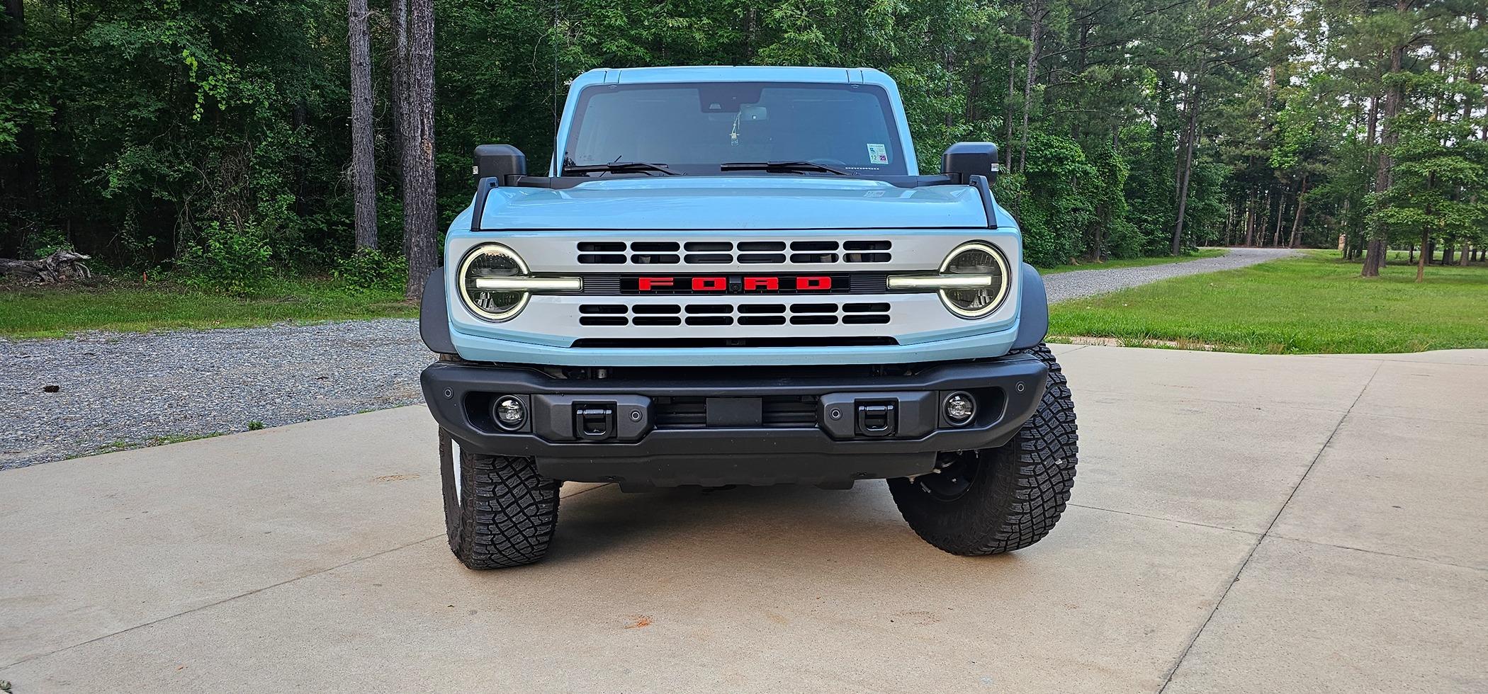 Ford Bronco Deer vs '23 Heritage Limited...... front