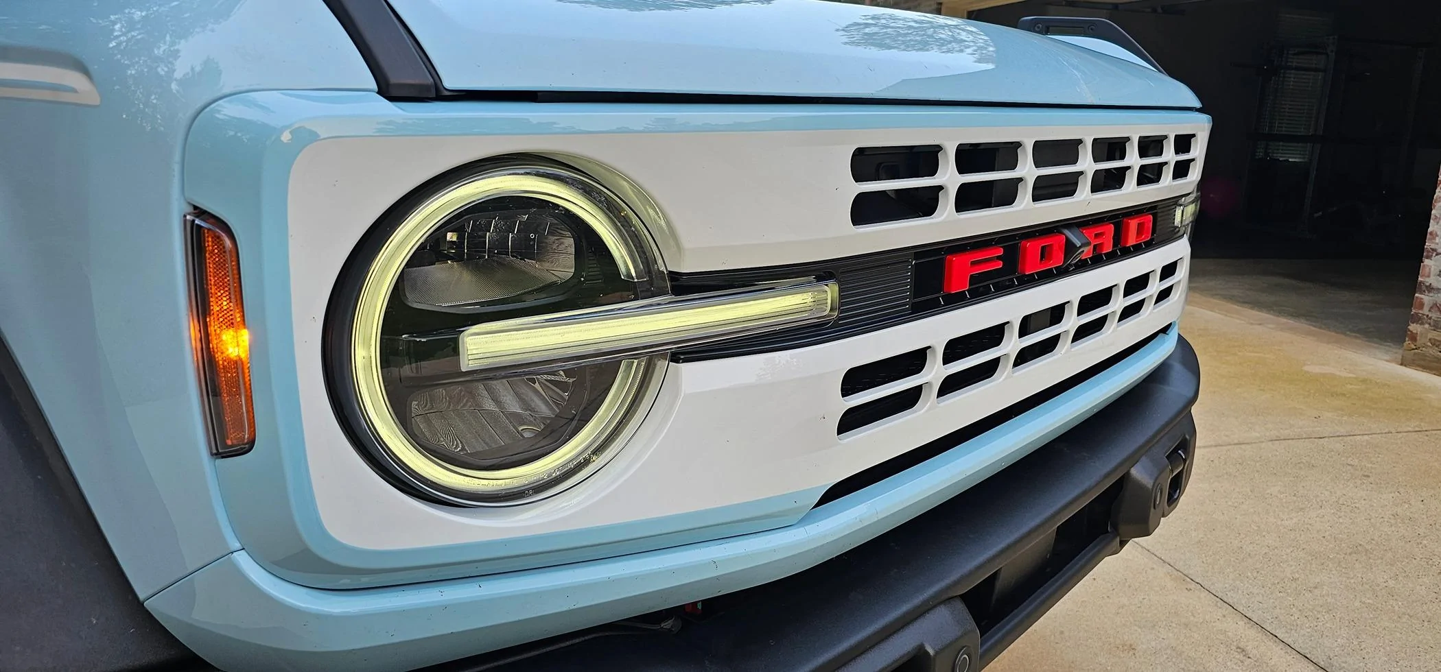 Ford Bronco Deer vs '23 Heritage Limited...... better than n