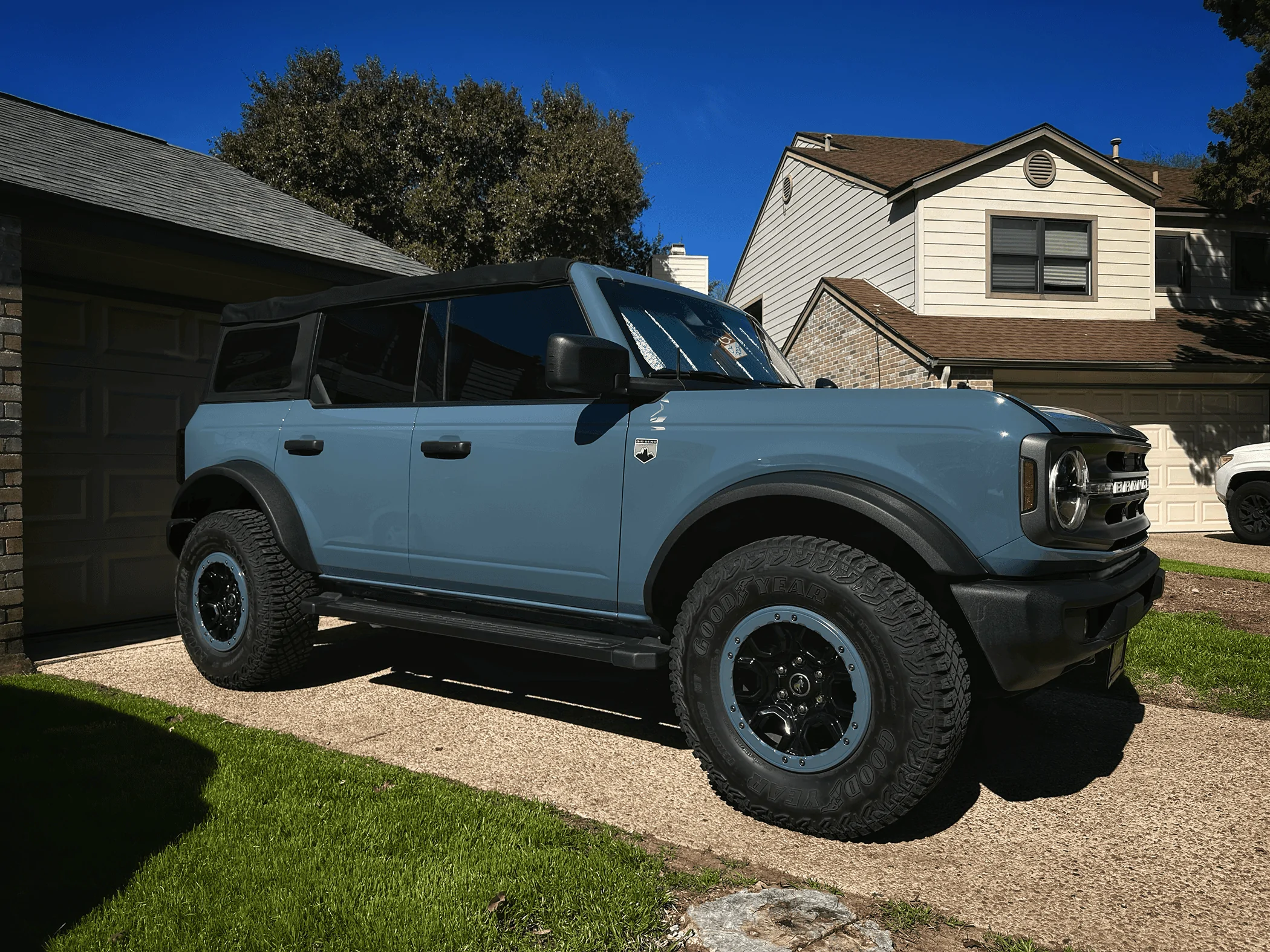 Ford Bronco Let's see your painted/powder coated Sasquatch wheels and beauty rings IMG_1018