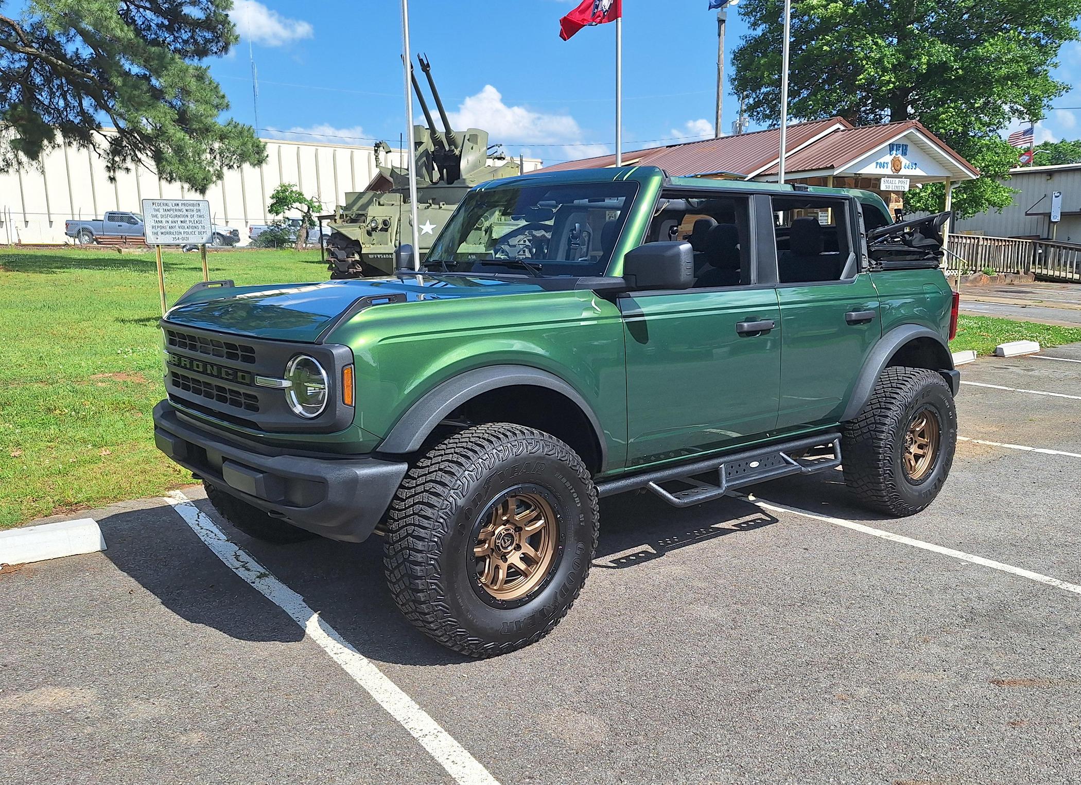 Ford Bronco New member POTD_155854