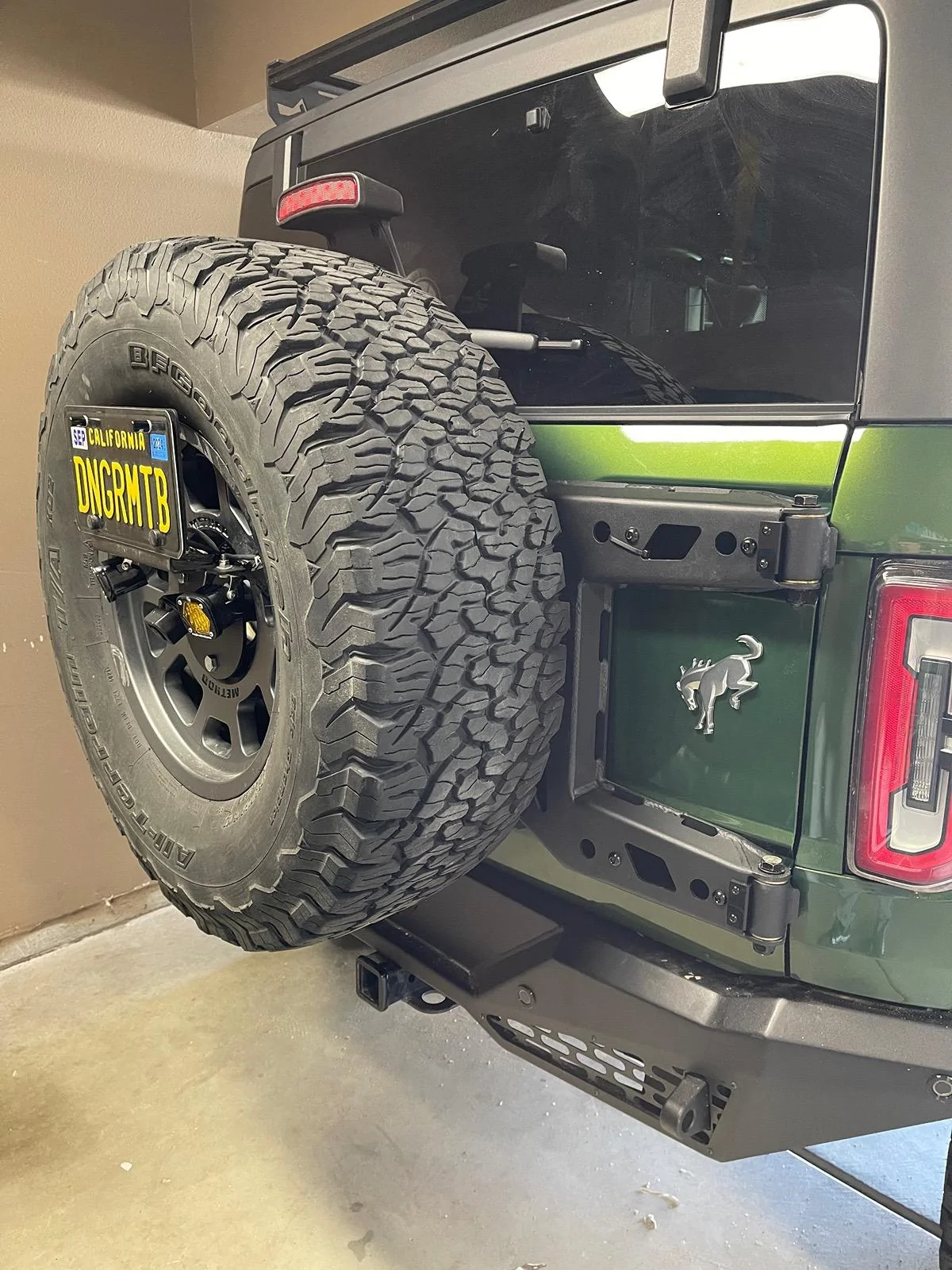 Ford Bronco Tailgate Reinforcement for 37's IMG_4861