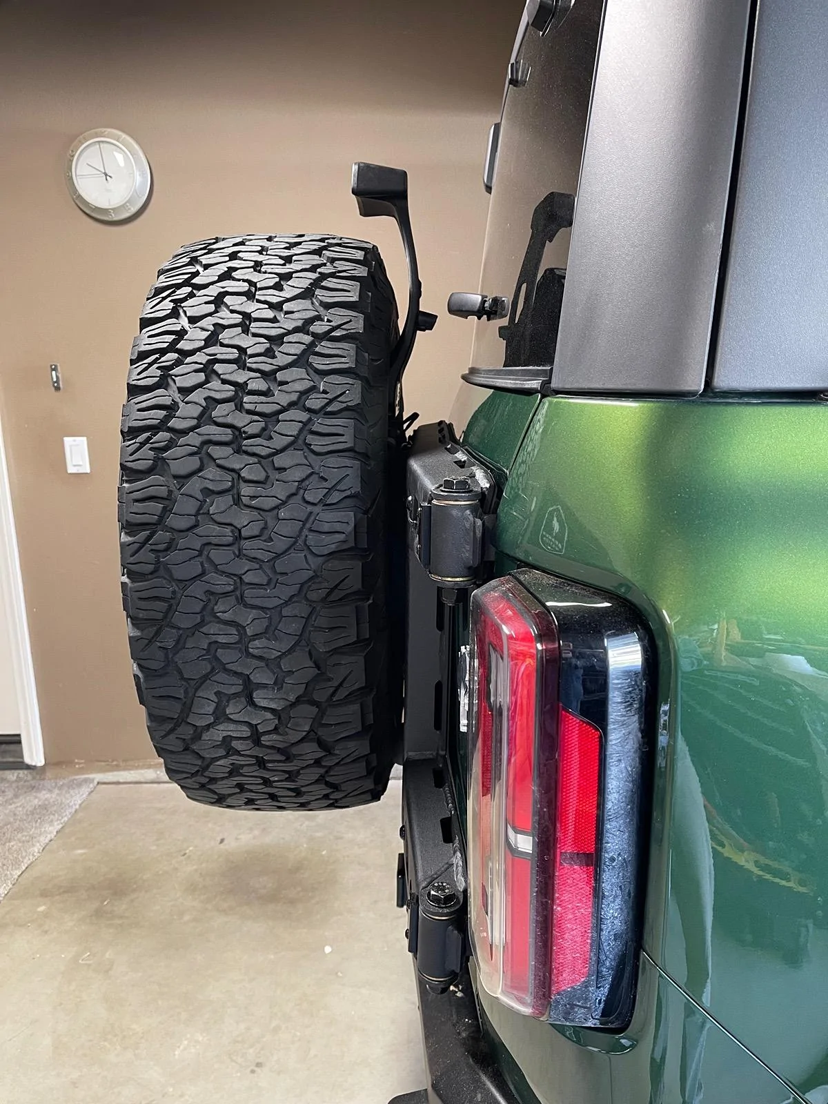 Ford Bronco Tailgate Reinforcement for 37's IMG_4862