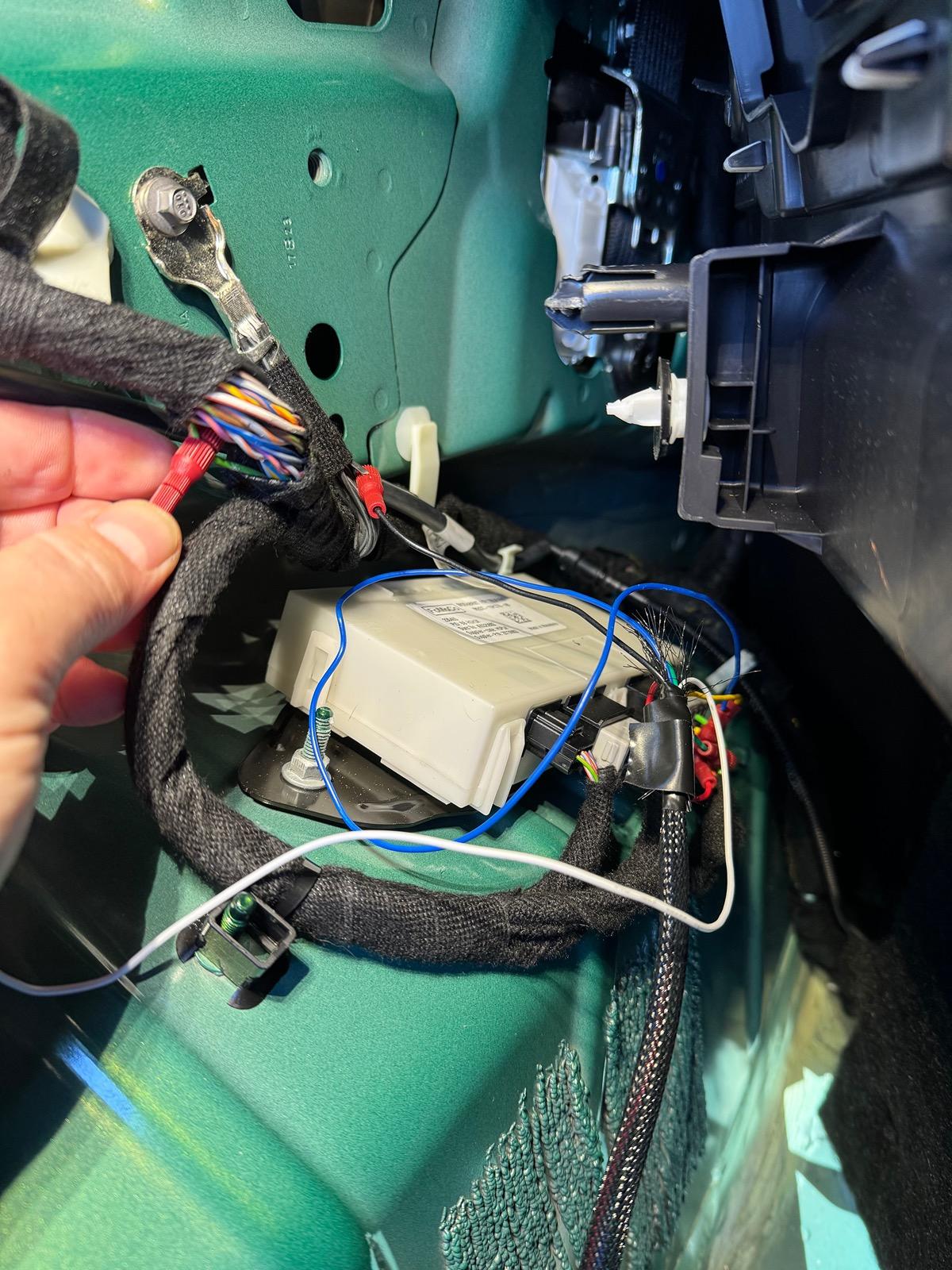 Ford Bronco XK Glow 5th wheel tail wiring - Updated with instructions! IMG_0174