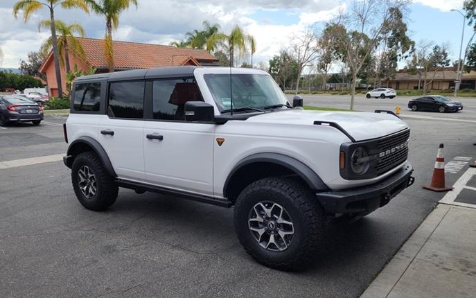 Ford Bronco New Falken AT4W 35/11.5 17 tires Passenger quarter front BFG KO2 285 - 75 - 17