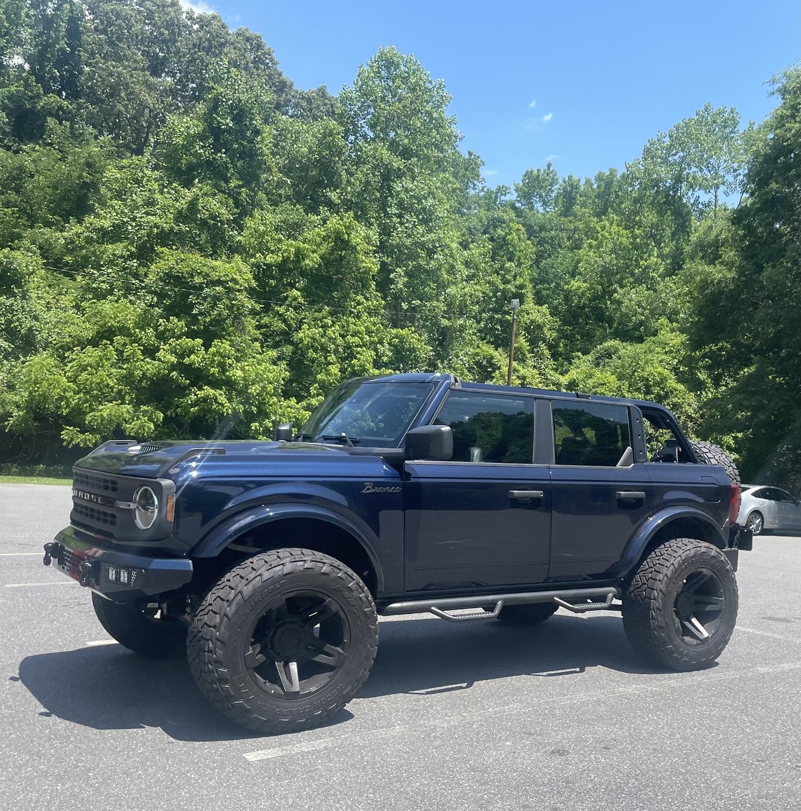 Ford Bronco Gnarly tailgate rattle Bronco Driver Front Profile (no top)