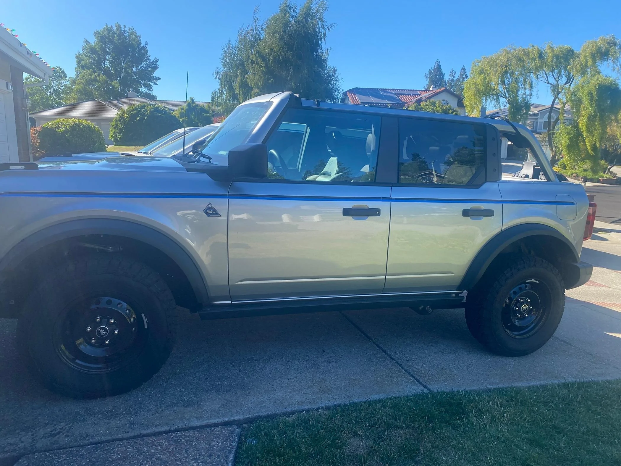 Ford Bronco SilverBack Bronco Build Stri