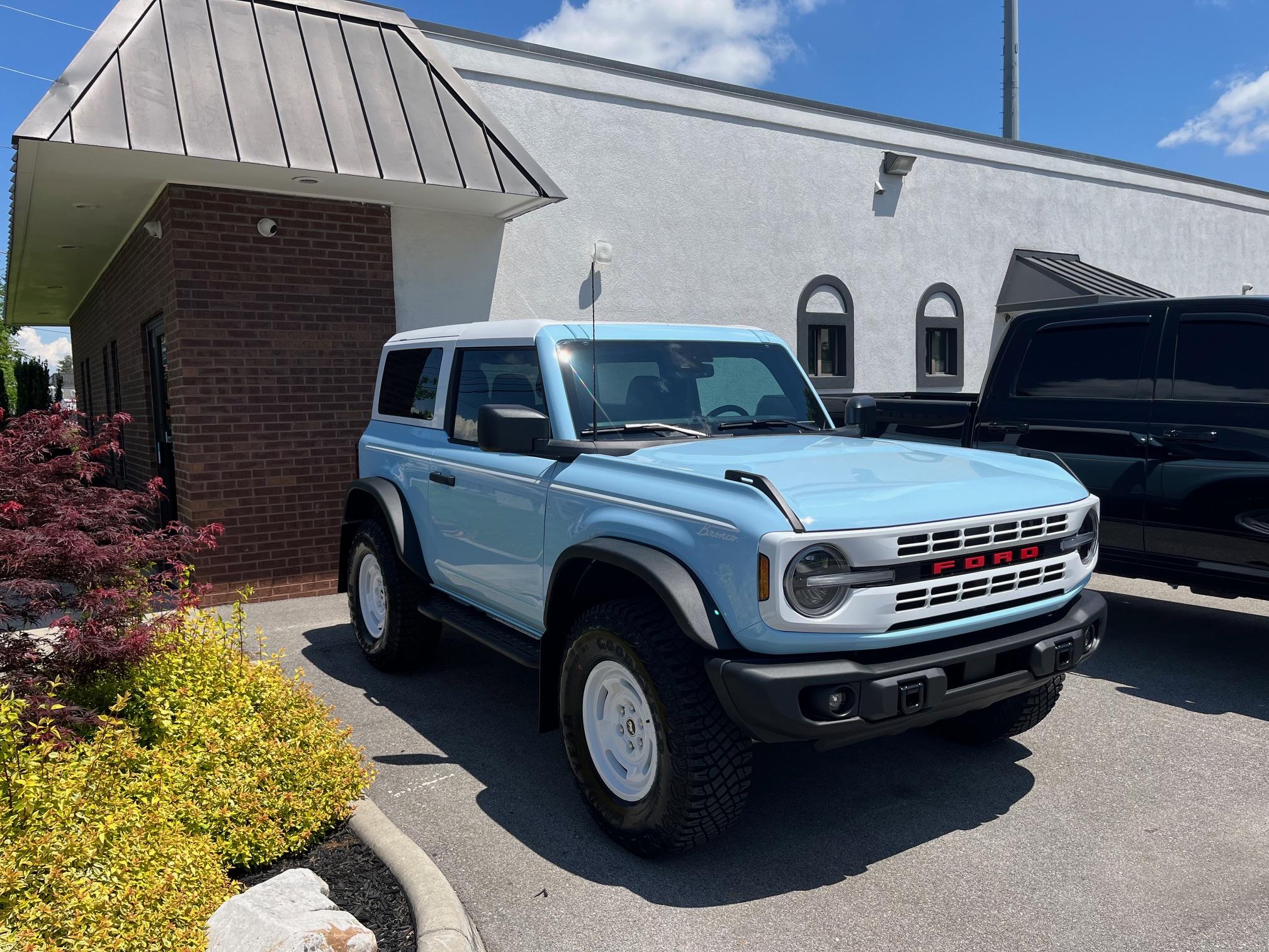 Ford Bronco HERITAGE EDITION Bronco Club IMG_0462