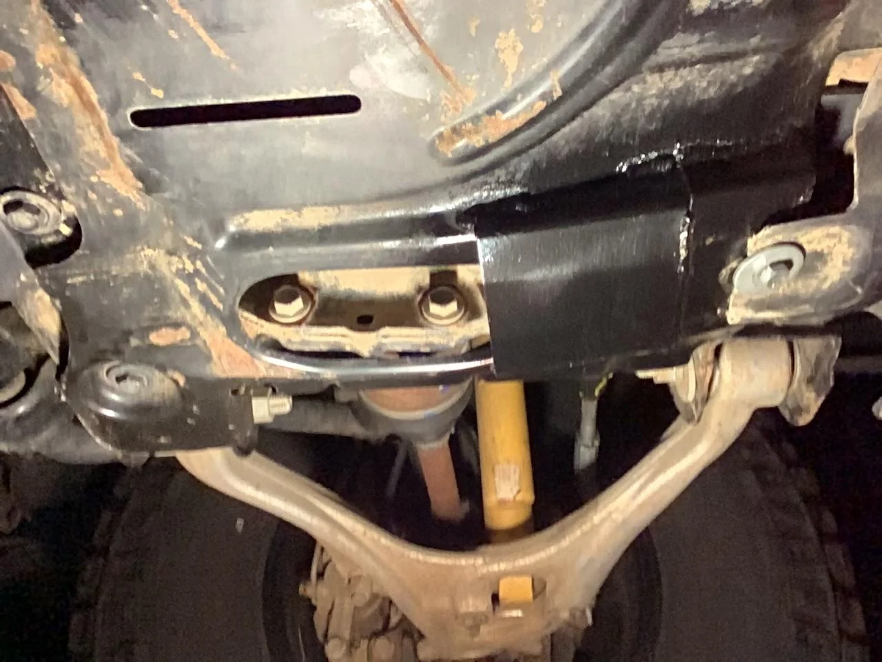 Ford Bronco Installing TeocaliMG's front differential drop kit IMG_0617