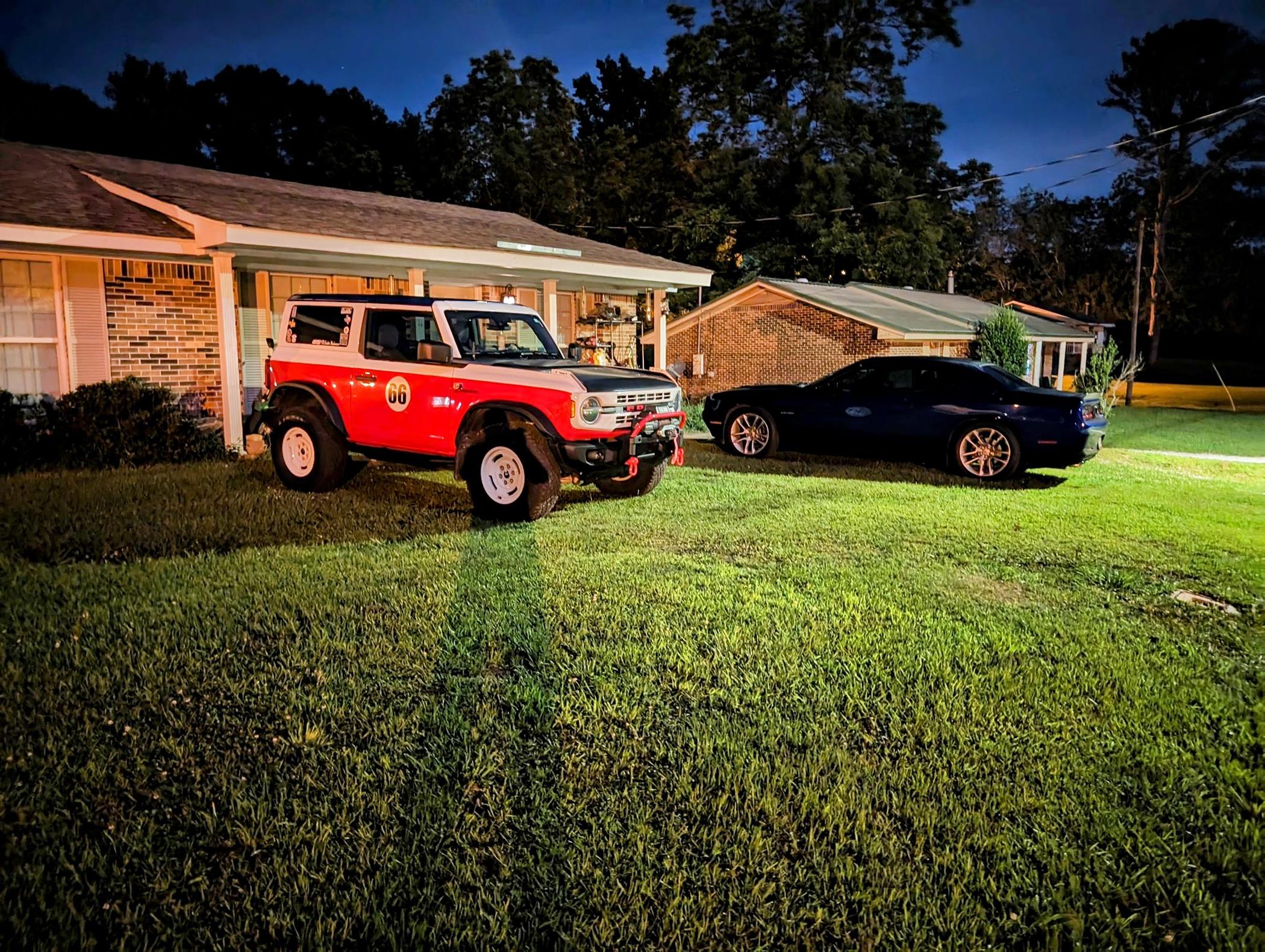 Ford Bronco HERITAGE EDITION Bronco Club PXL_20240522_025804282.NIGHT~2