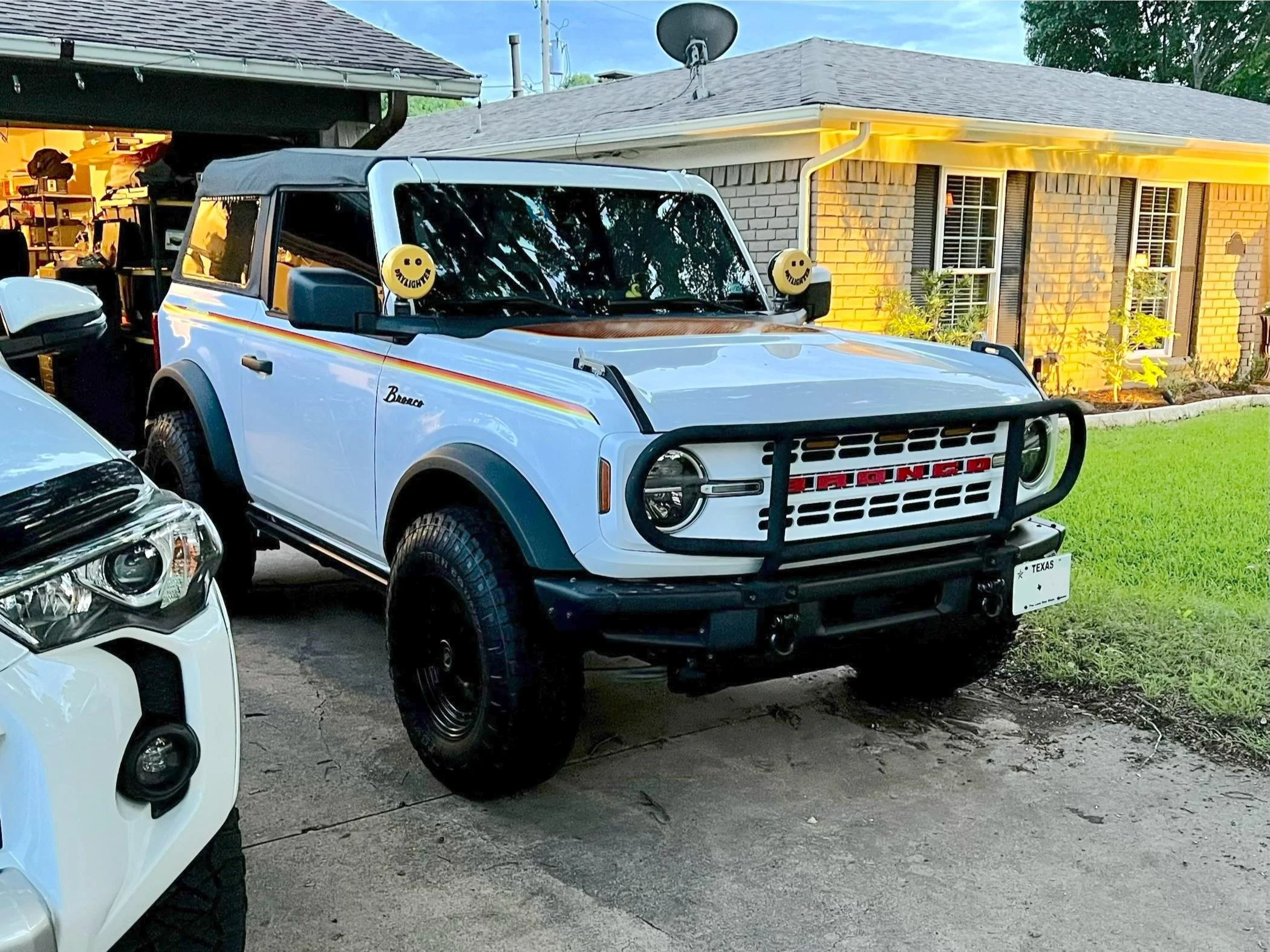 Ford Bronco Heritage style grill with two cans of Rustoleum spray paint IMG_2692