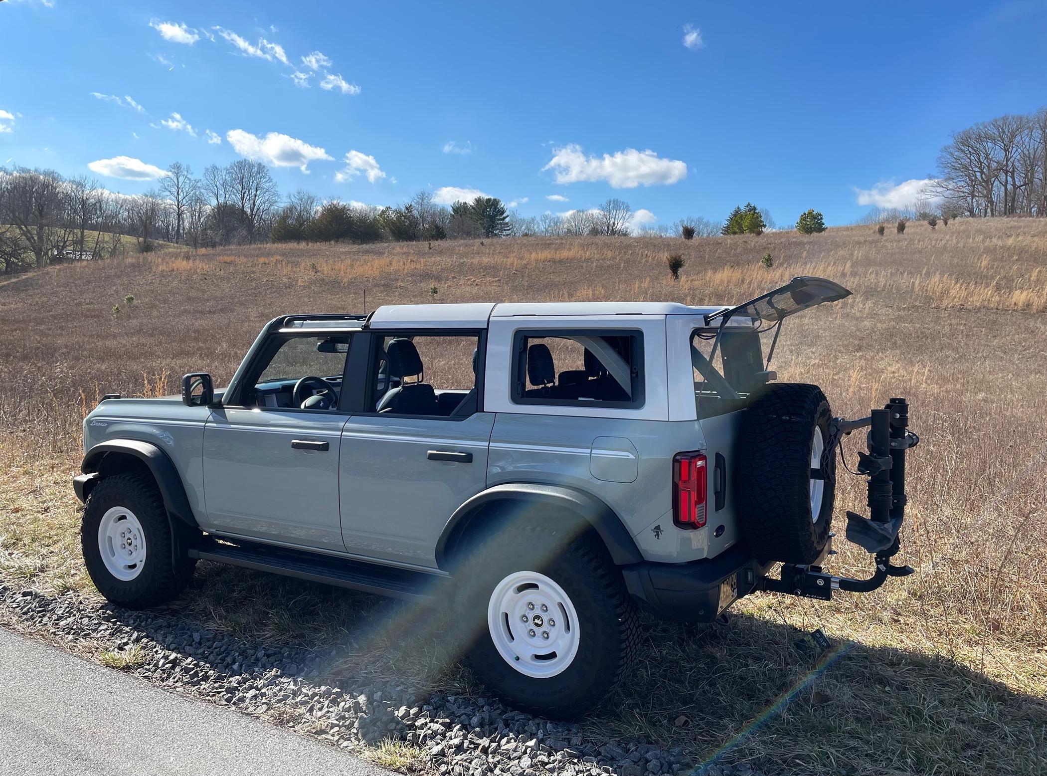 Ford Bronco HERITAGE EDITION Bronco Club IMG_7359