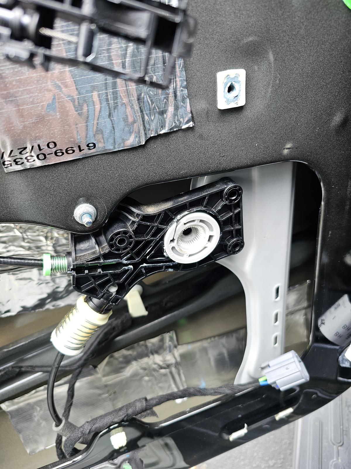 Ford Bronco Window Won't Work, Need Help 20240523_132805