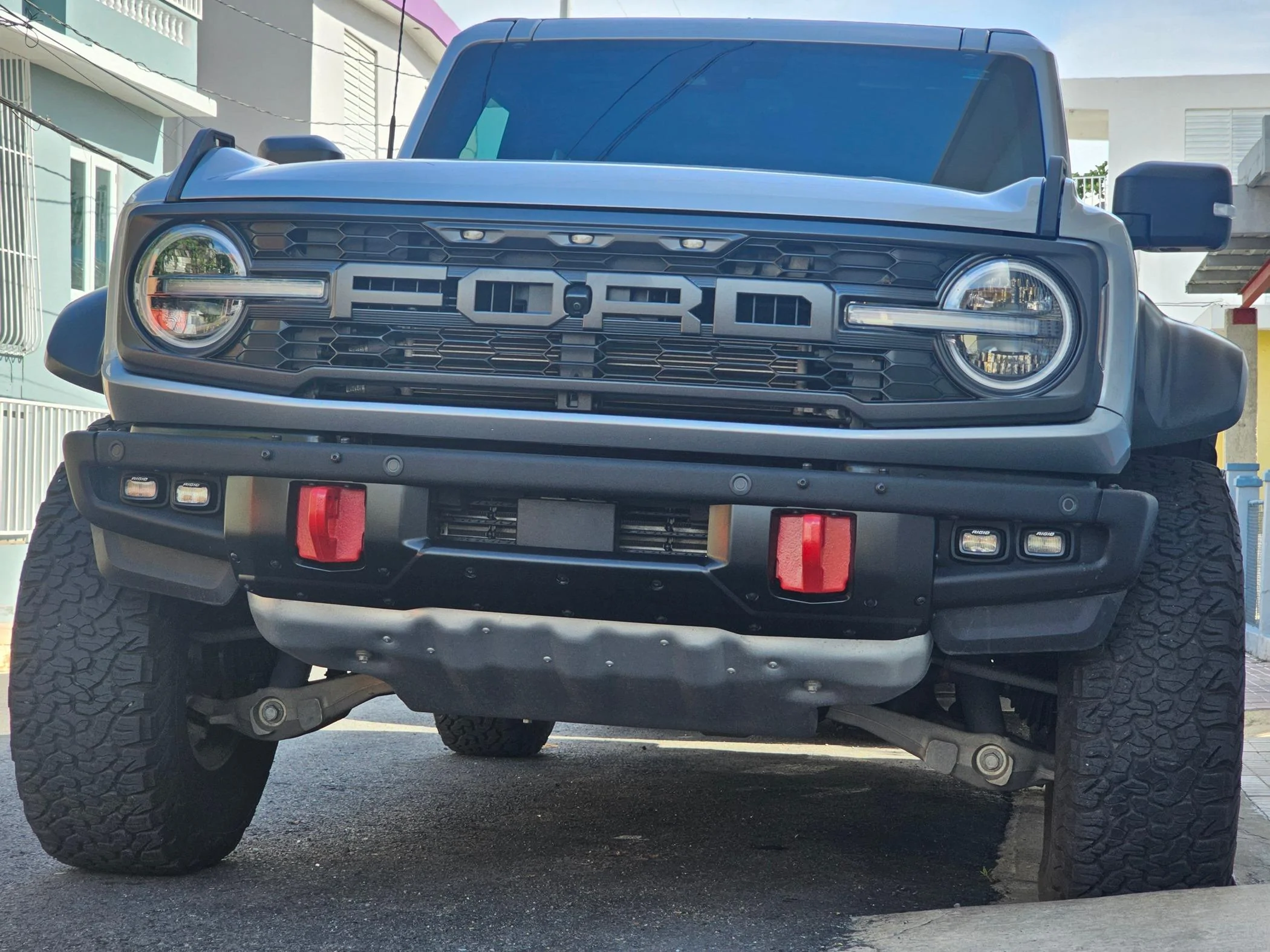 Ford Bronco 3m wrap satin black or Silver 20240523_155957