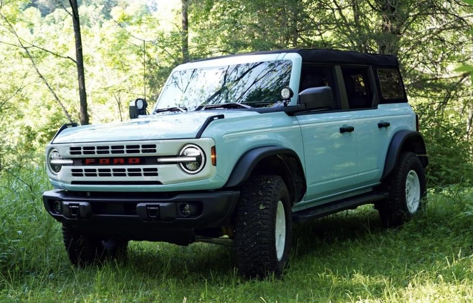 Ford Bronco HERITAGE EDITION Bronco Club IMG_7695