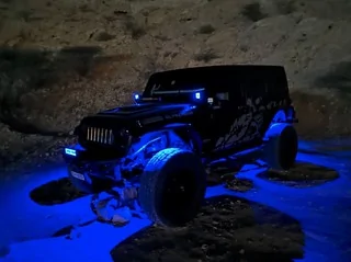 Ford Bronco Thoughts on rock lights? 31177724387_91131b2fb9_n