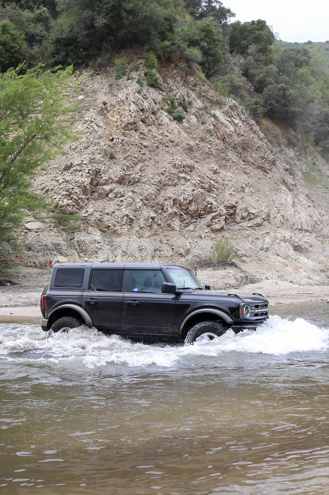 Ford Bronco What did you do TO / WITH your Bronco today? 👨🏻‍🔧🧰🚿🛠 IMG_6295