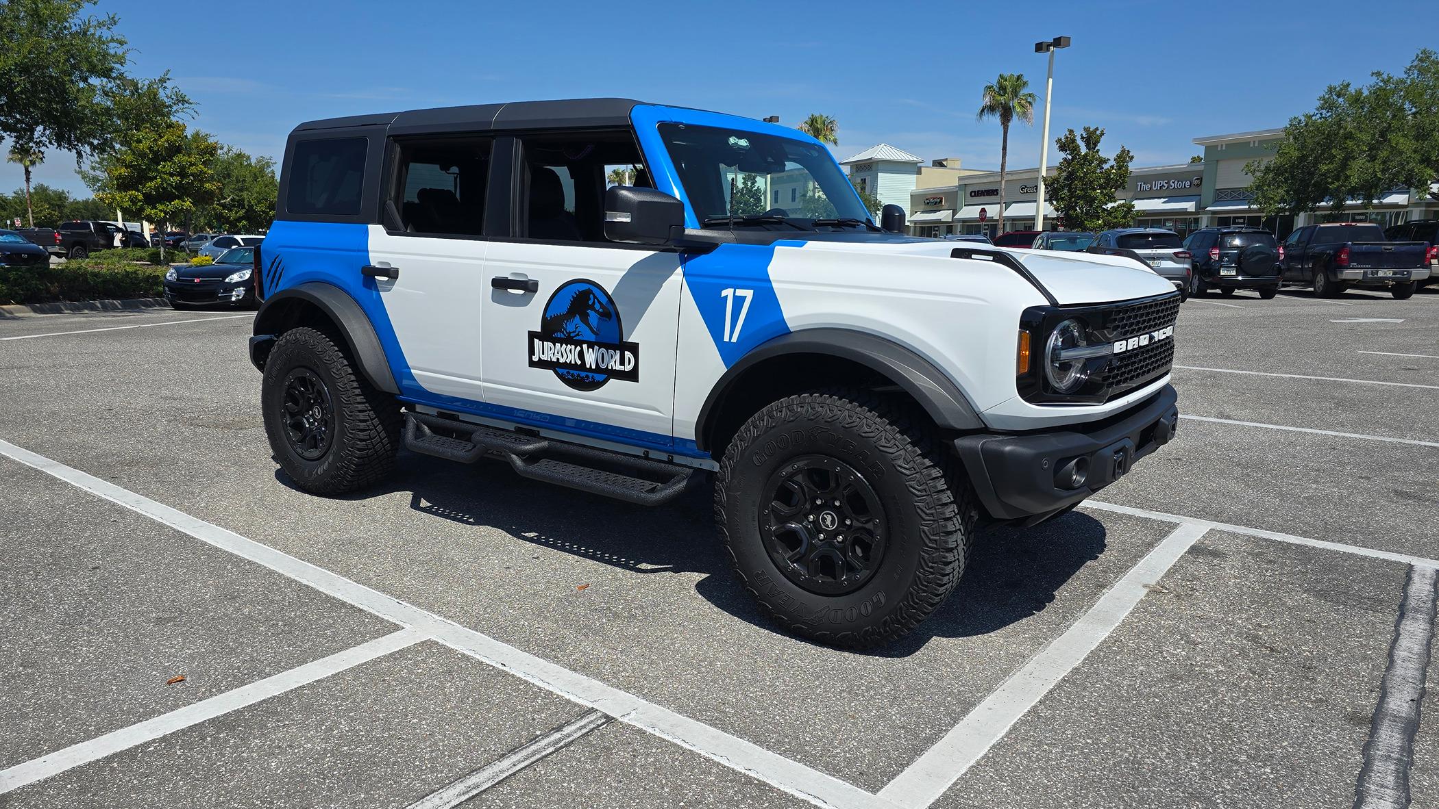 Ford Bronco Wrapped my Bronco, inspired by Jurassic Park Roamer 20240524_110816