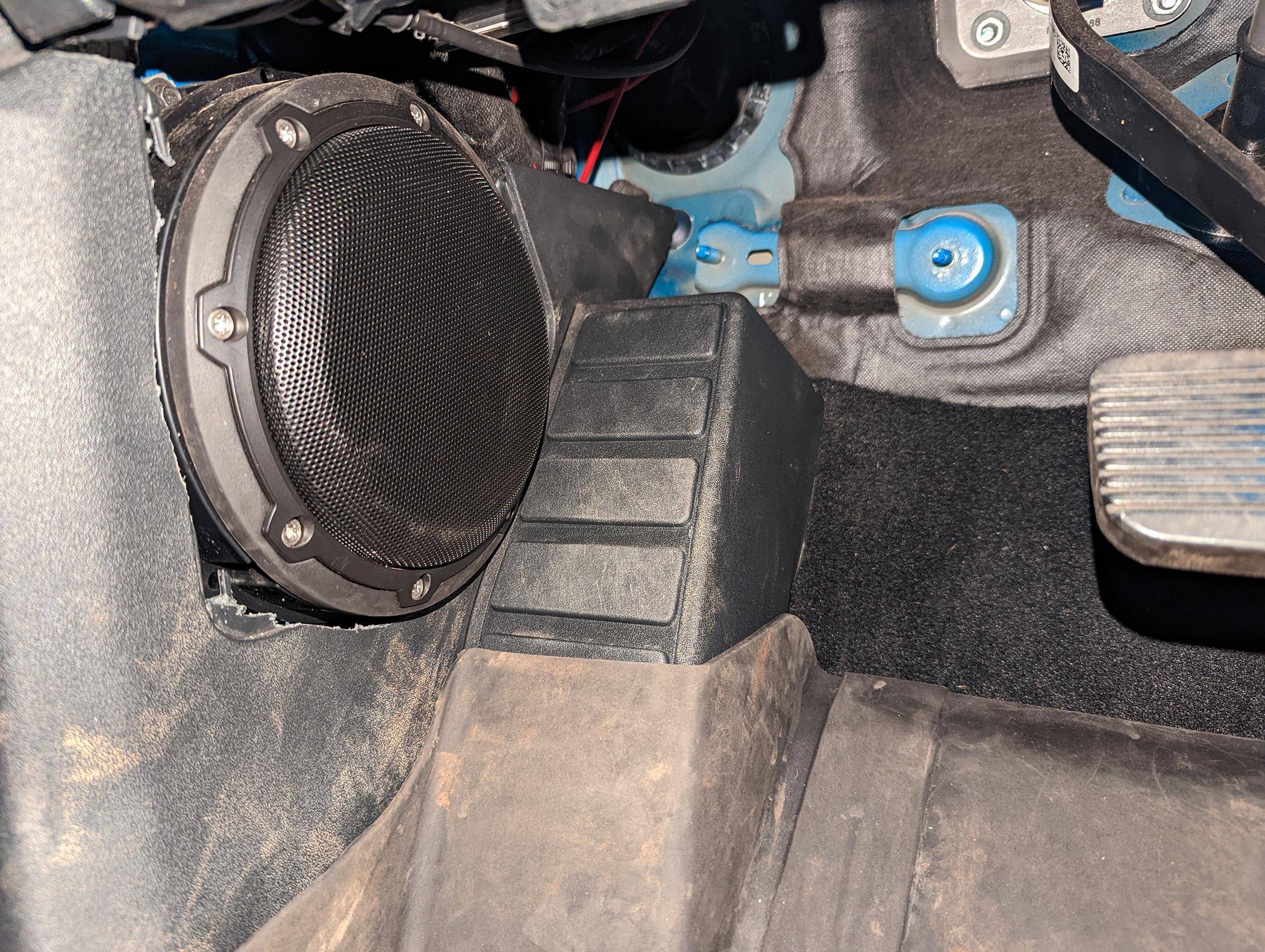 Ford Bronco Super kick panel speakers PXL_20220530_021907209