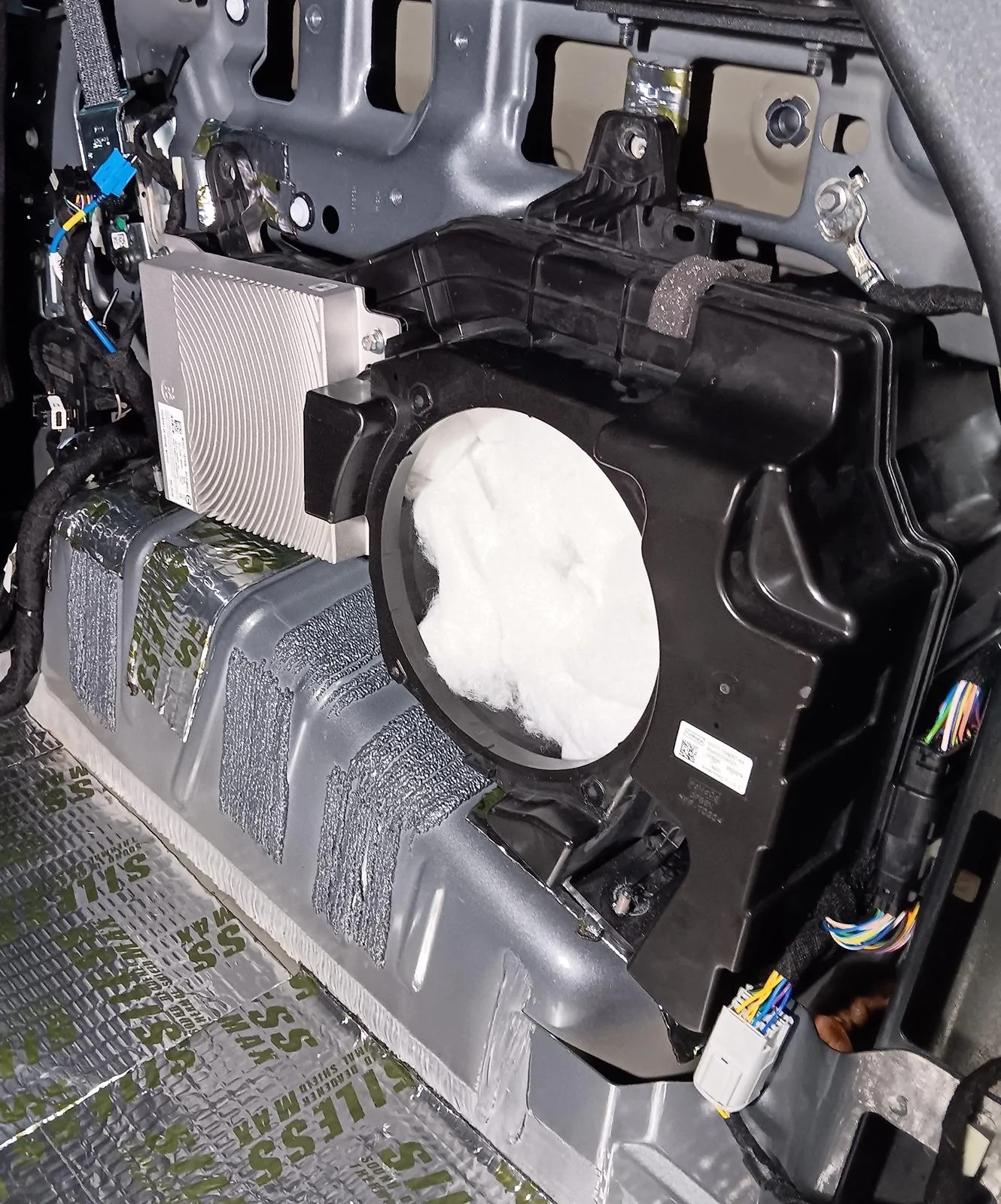 Ford Bronco 2022 B@O sub upgrade 1000003224