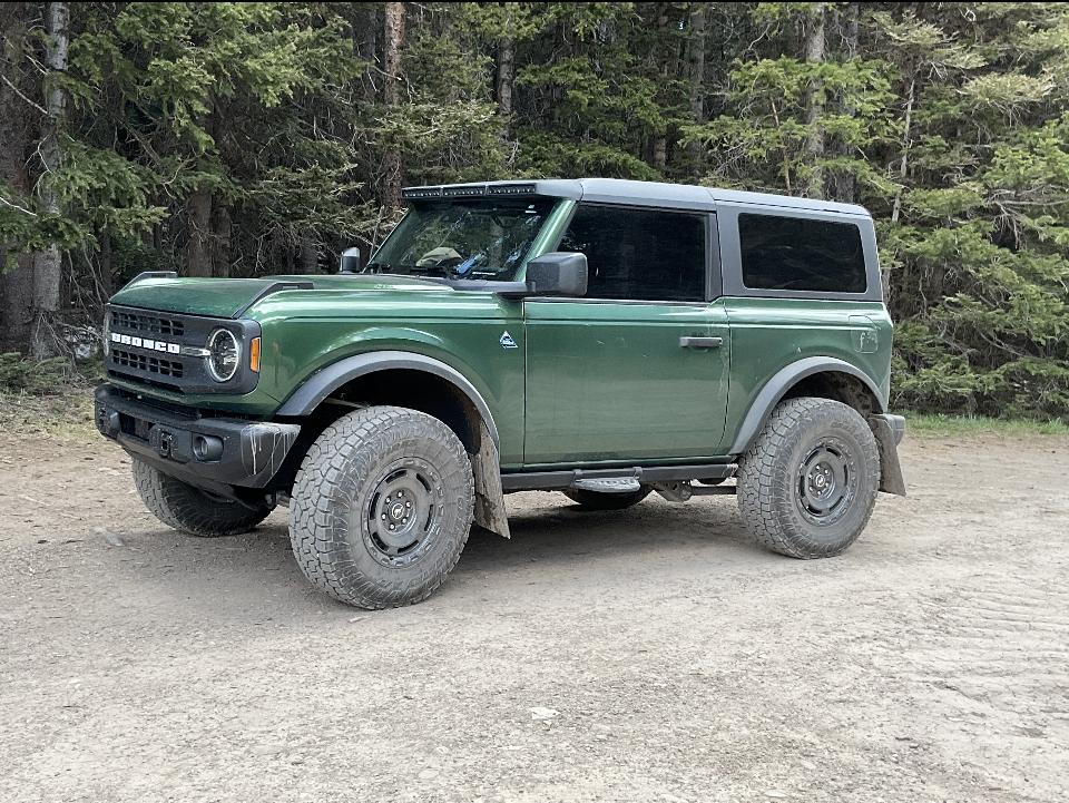 Ford Bronco NOW AVALIABLE- ORACLE LIGHTING INTEGRATED WINDSHIELD ROOF LED LIGHT BAR SYSTEM FOR 2021+ FORD BRONCO IMG_6984