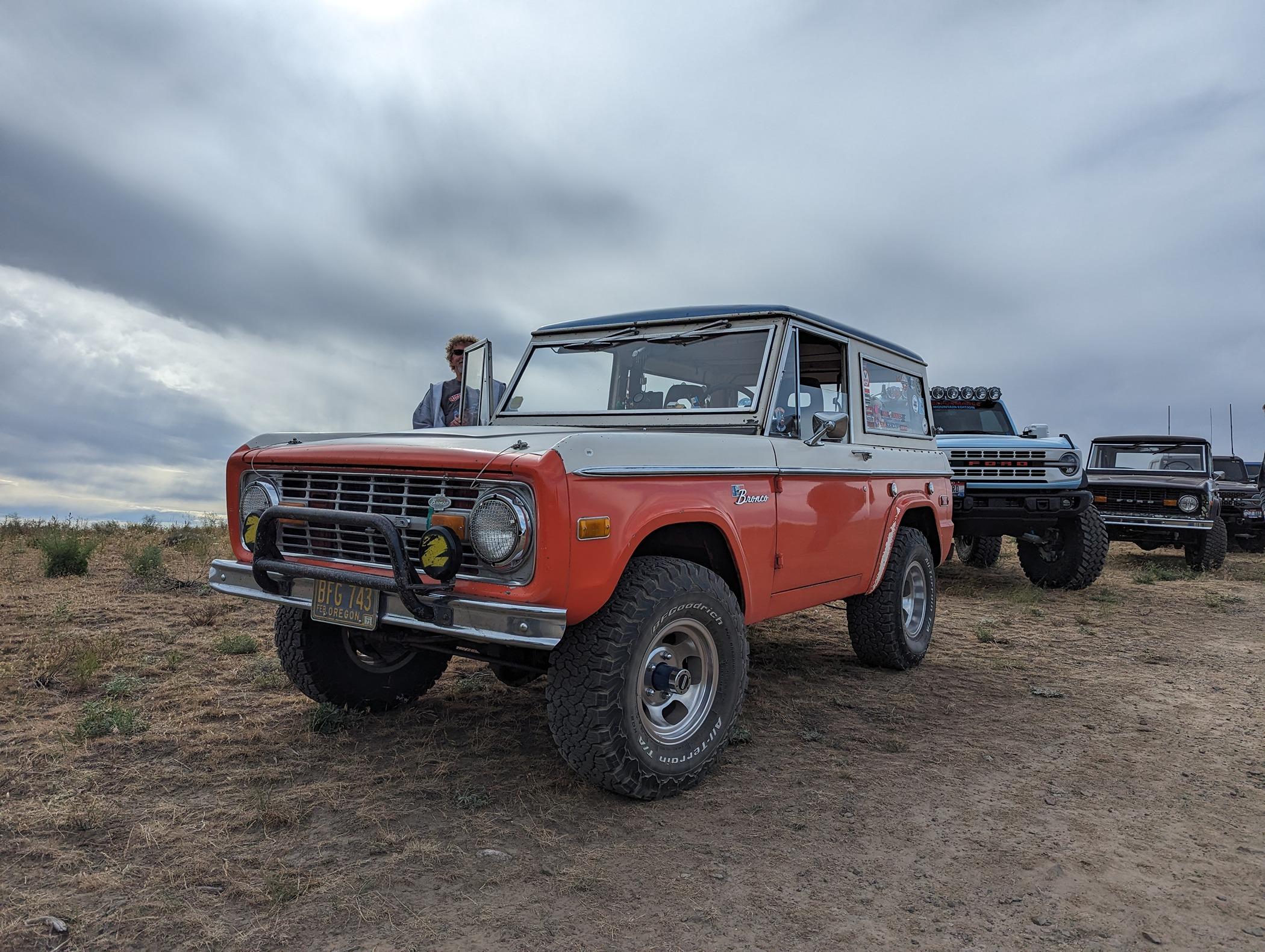 Ford Bronco HERITAGE EDITION Bronco Club stroppe bronco