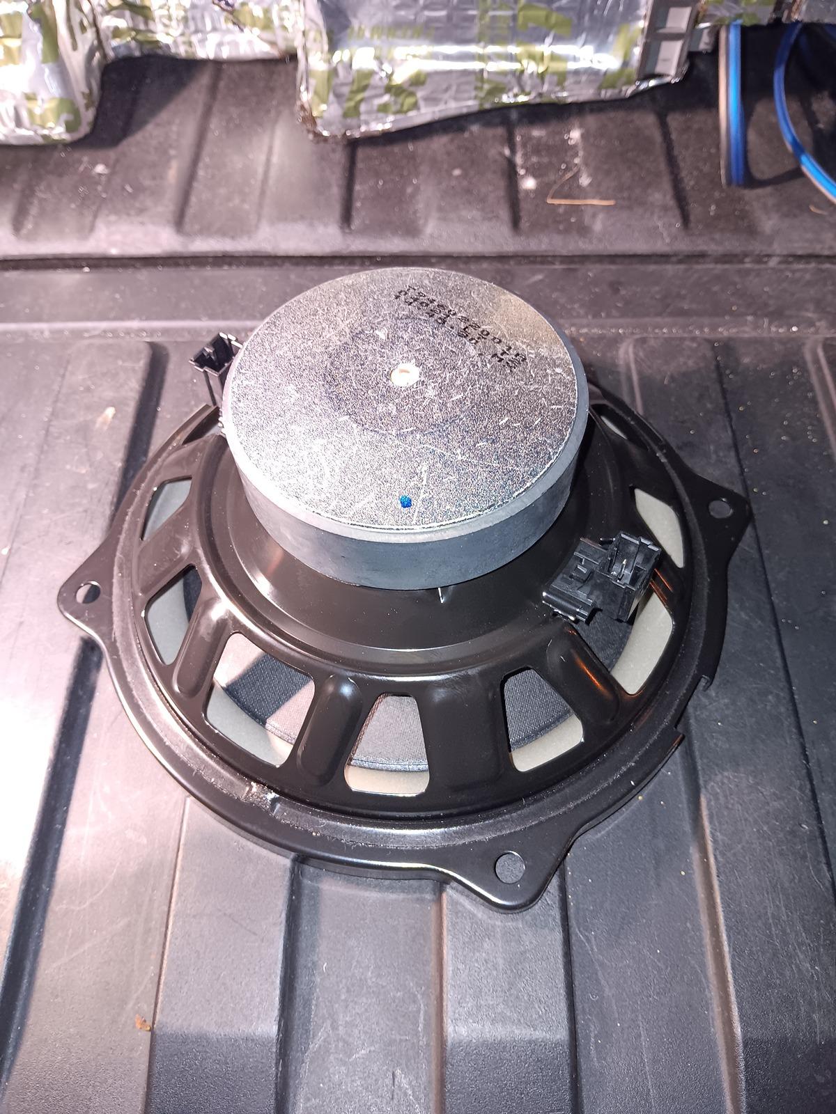 Ford Bronco 2022 B@O sub upgrade 1000003278