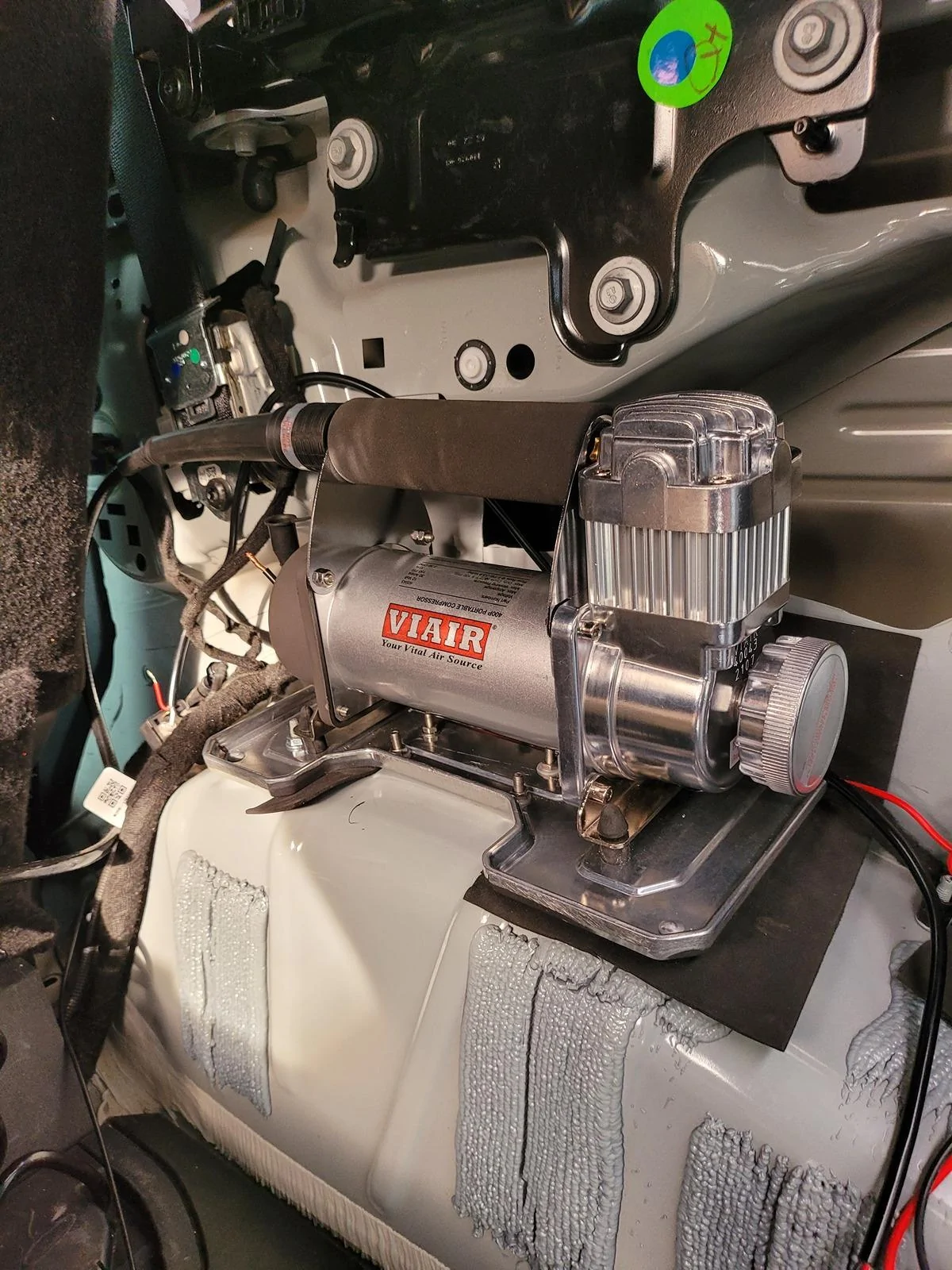 Ford Bronco Off-Road Air Compressors: An Overview & Comparisons (video) 20240321_172058