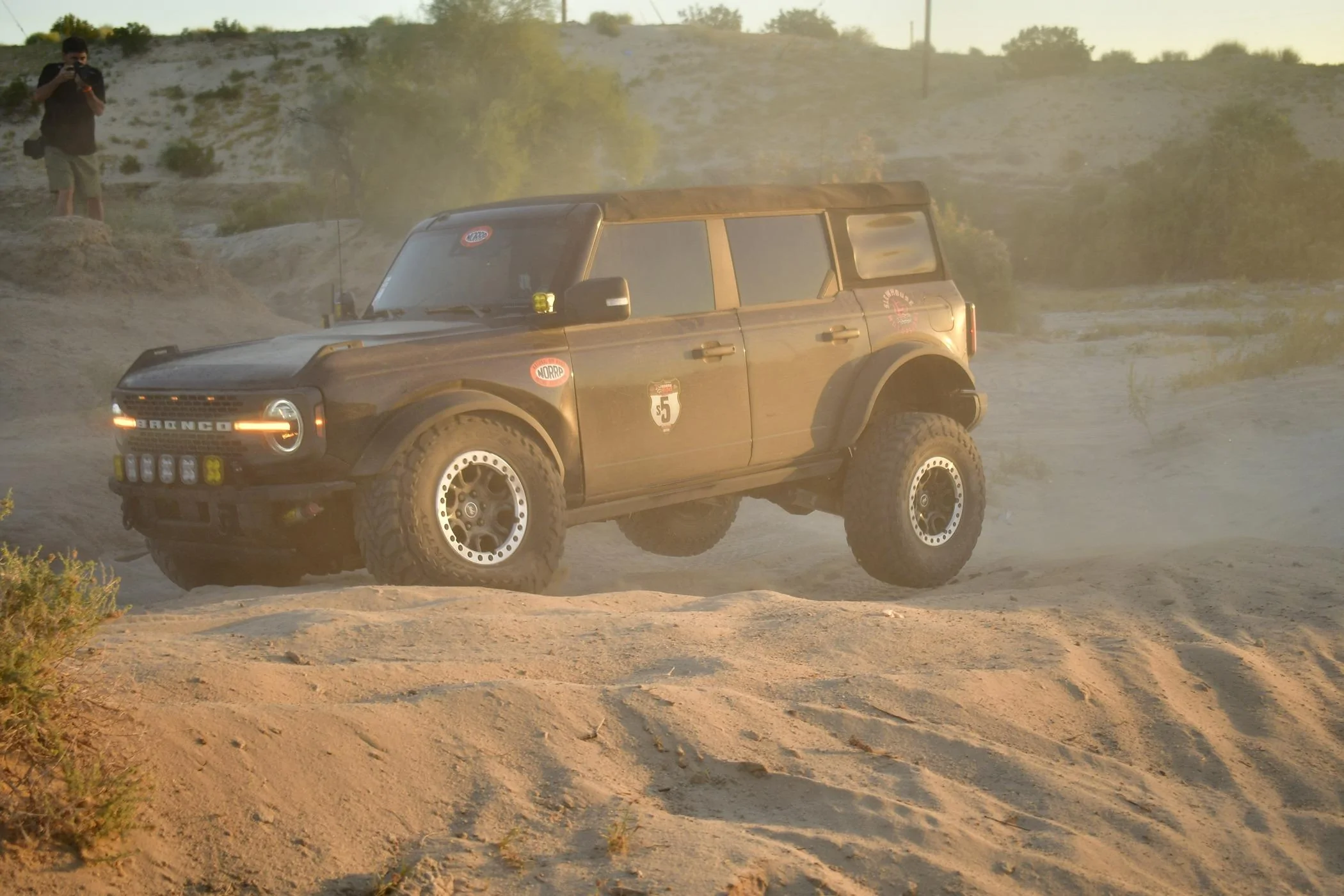 Ford Bronco It's full-Throttle Thursday! Show us those action shots! 23N500DAY2-2932