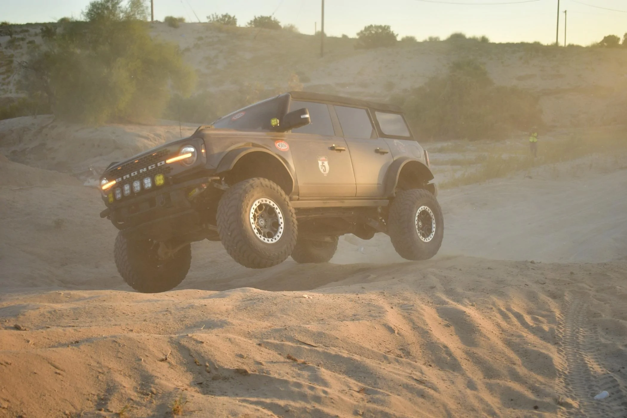 Ford Bronco It's full-Throttle Thursday! Show us those action shots! 23N500DAY2-2931