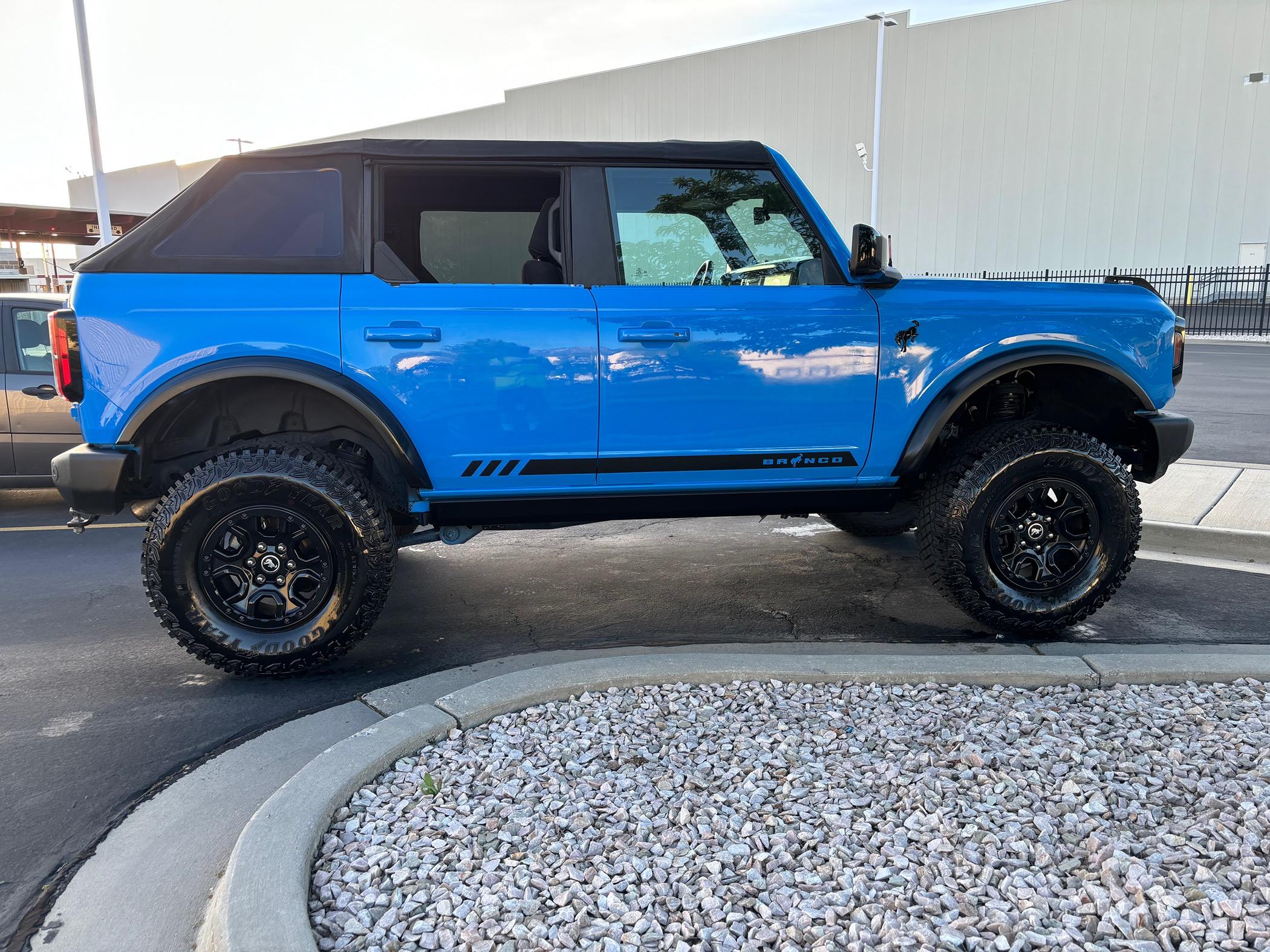 Ford Bronco New Grabber Blue Bronco pics. Will post more in better light when I get my Bushwackers installed IMG_0241