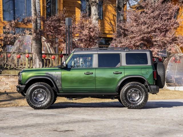 Ford Bronco Chinese-Market Bronco photos: full digital gauge cluster, new interior colors, rear passengers vents, etc. 50128896